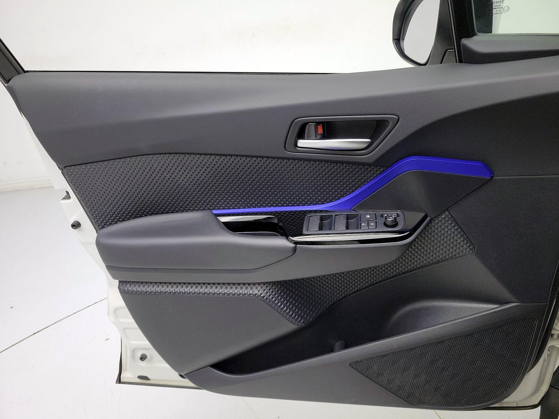 Thumbnail: 2021 Toyota C-HR - 12