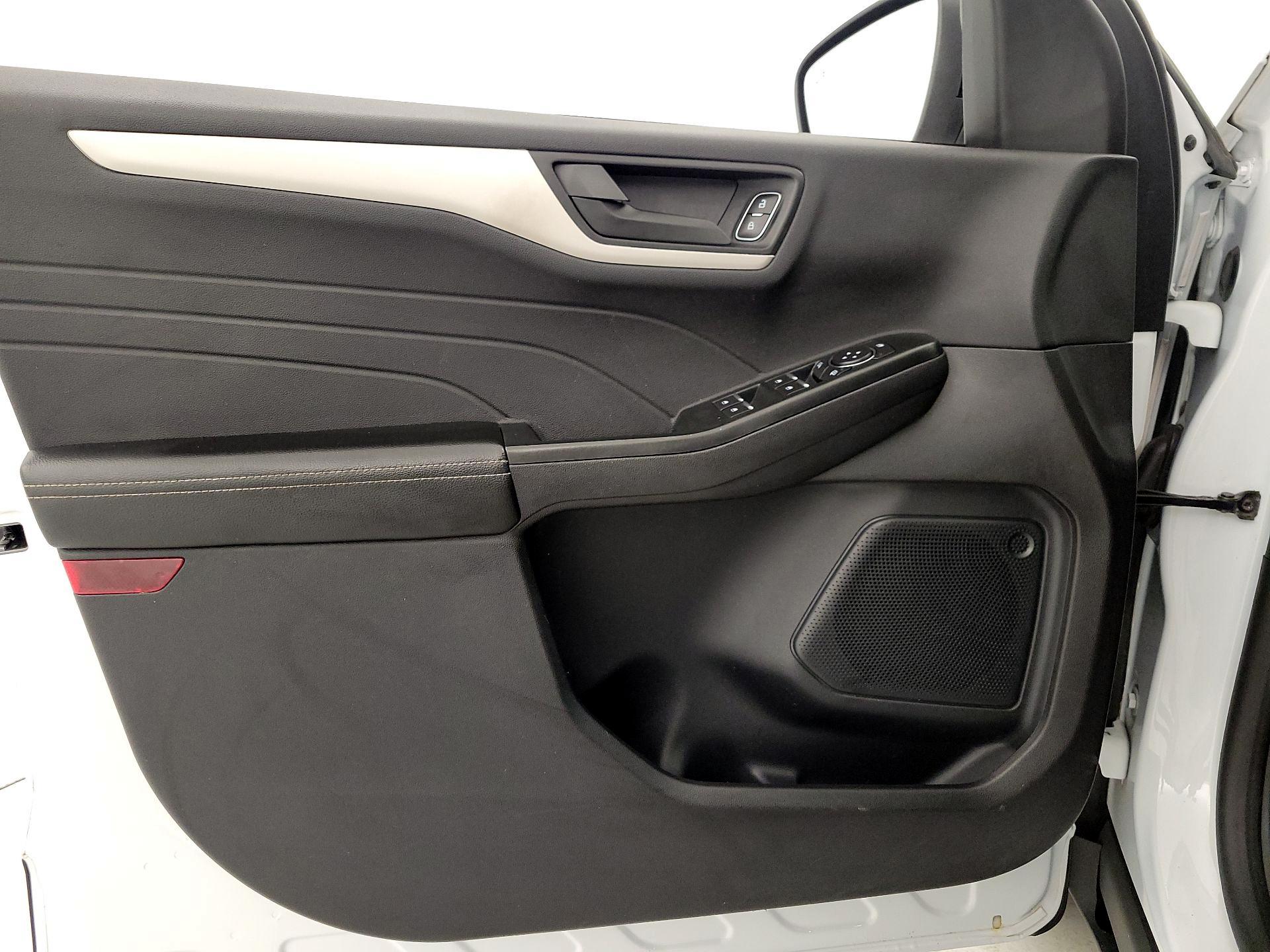 Thumbnail: 2022 Ford Escape - 12