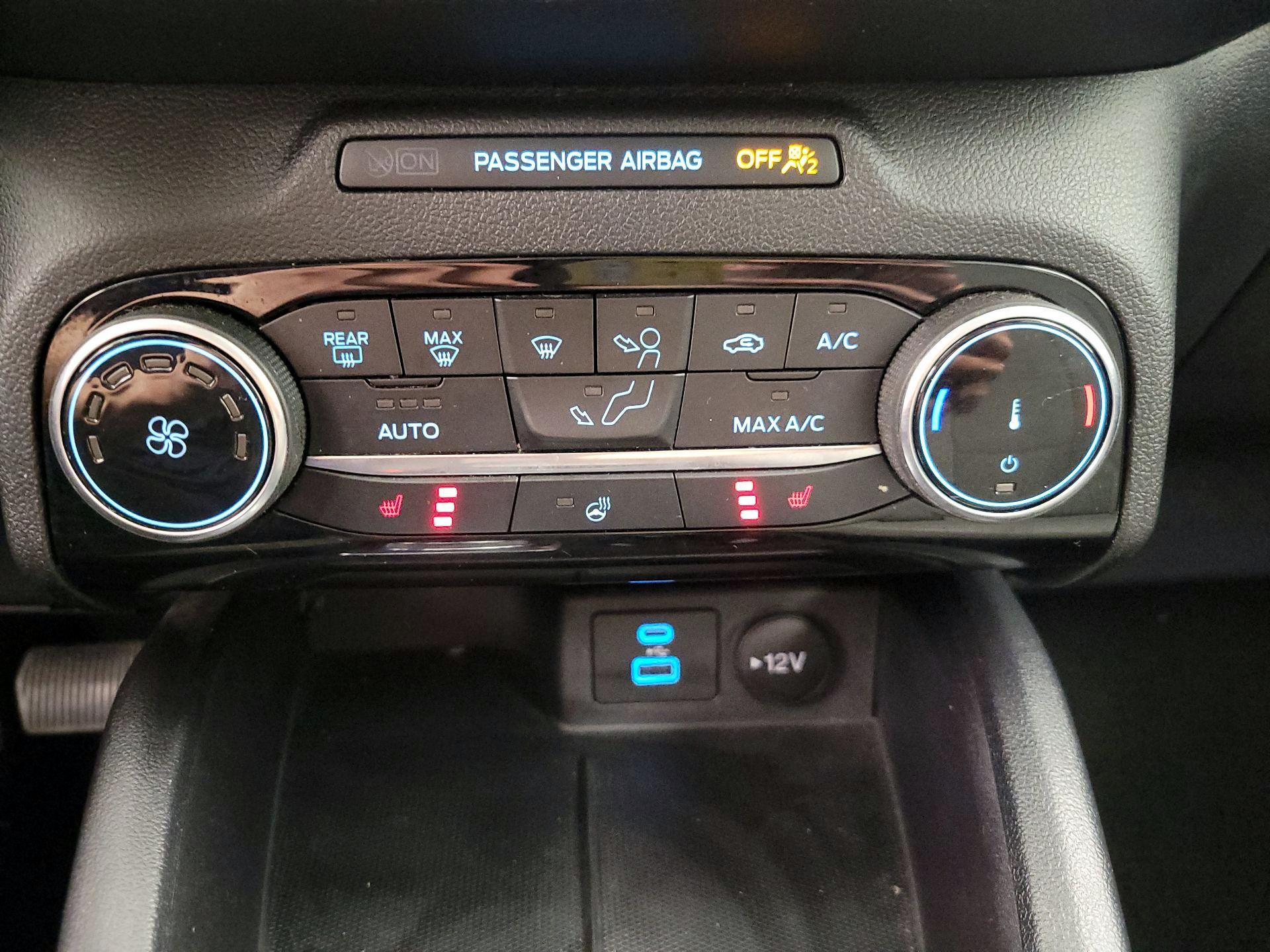 Thumbnail: 2022 Ford Escape - 16