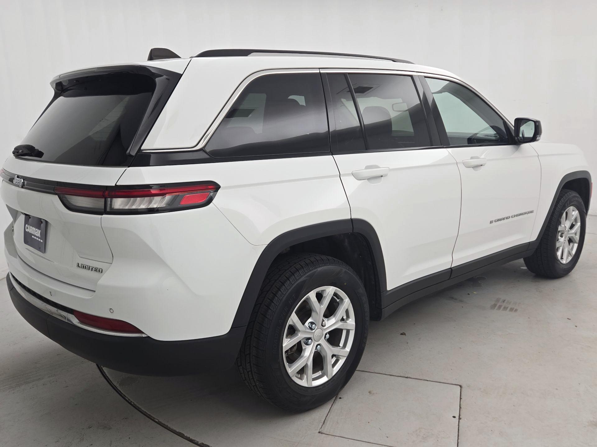 Thumbnail: 2023 Jeep Grand Cherokee - 5
