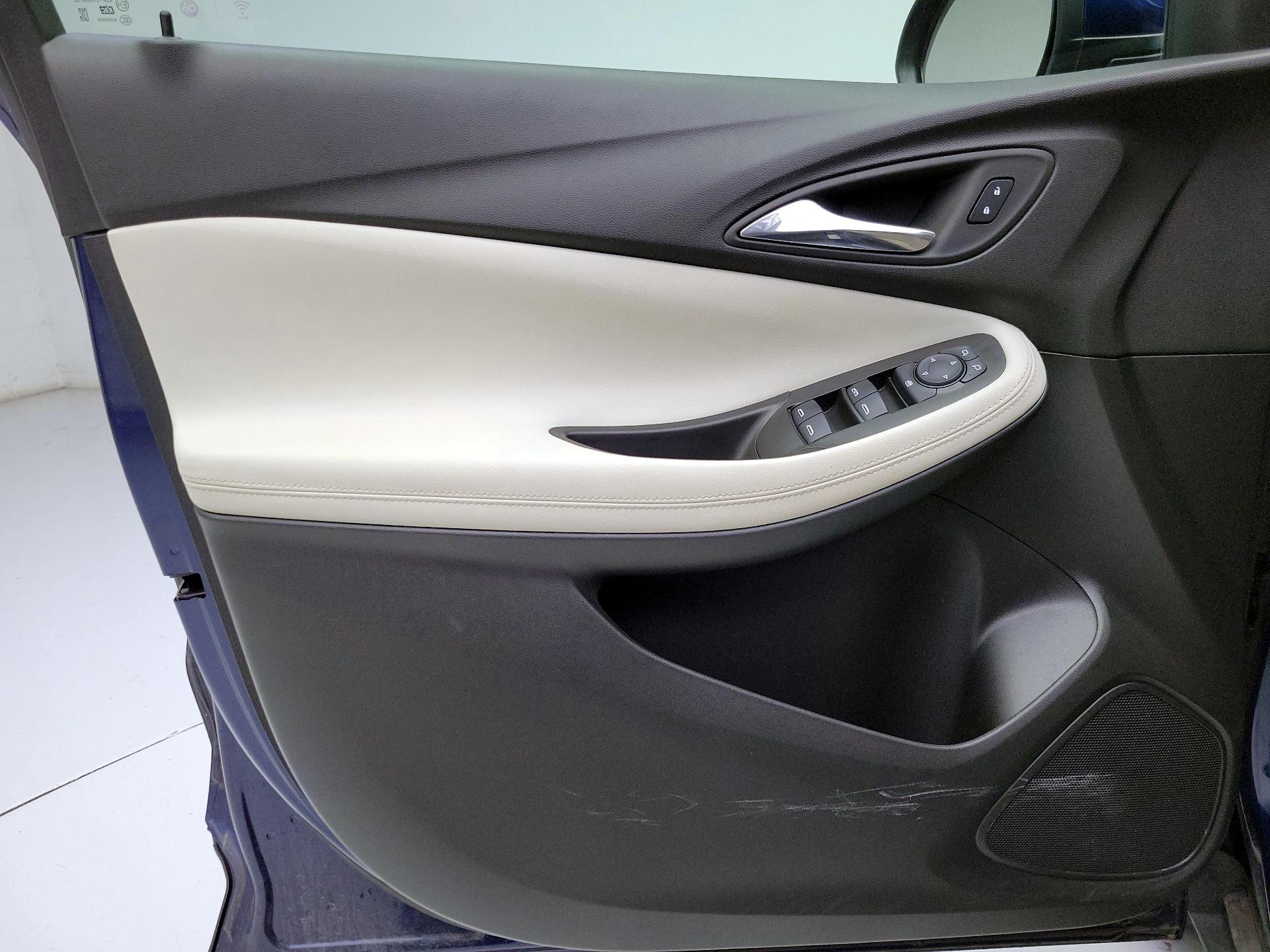 Thumbnail: 2022 Buick Encore GX - 12