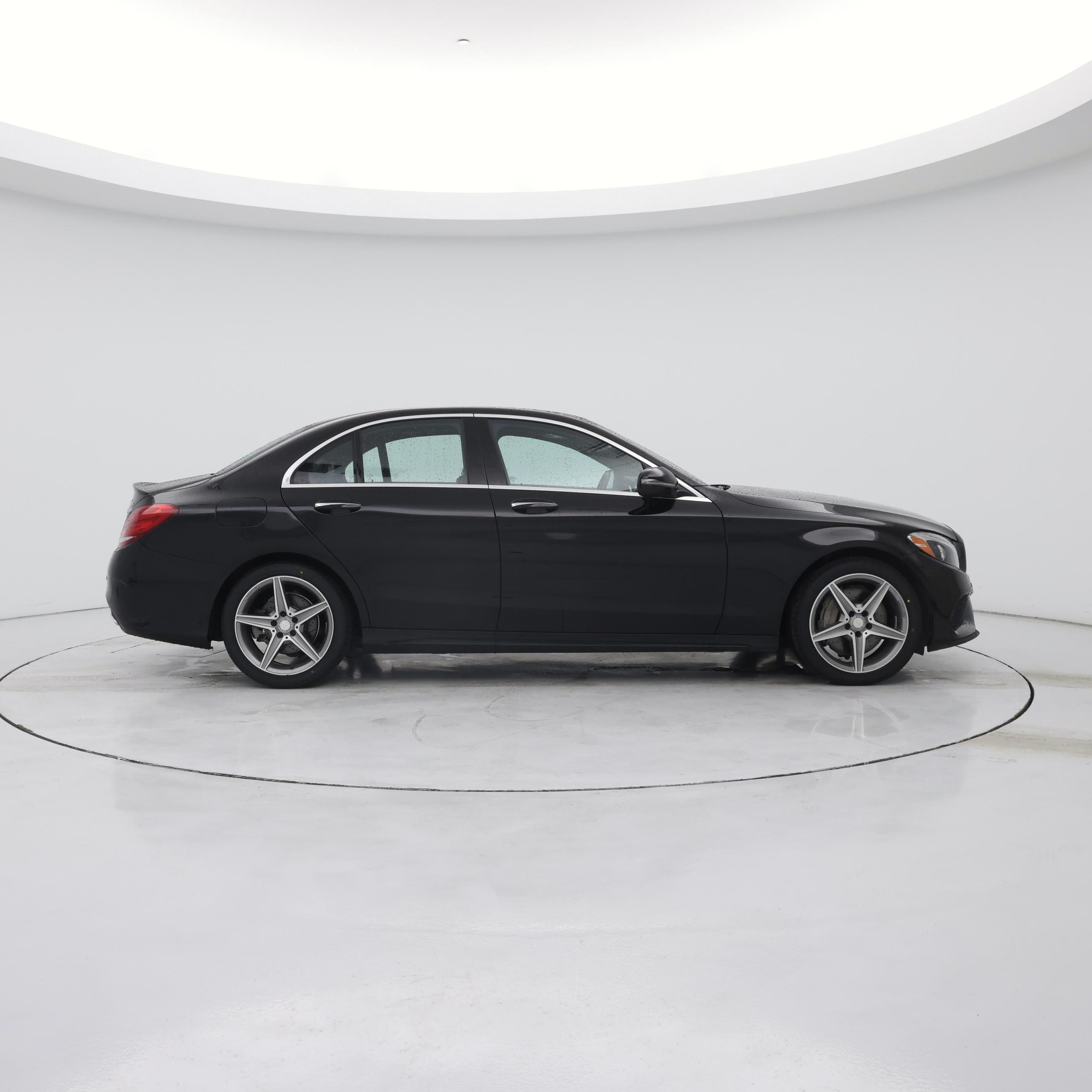 Thumbnail: 2016 Mercedes-Benz C-Class - 7