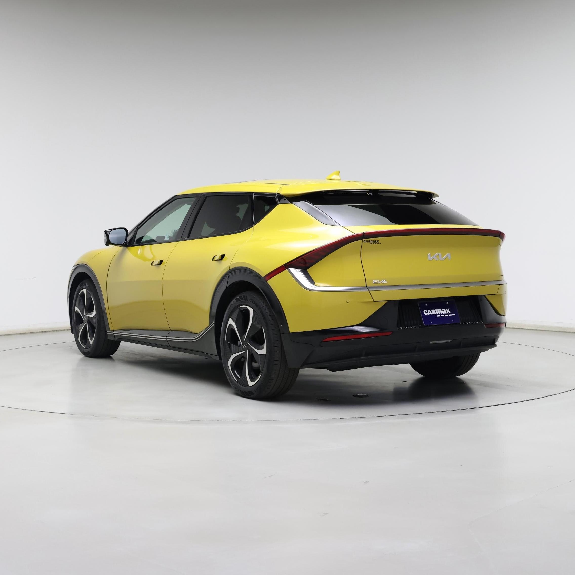 Thumbnail: 2022 Kia EV6 - 2