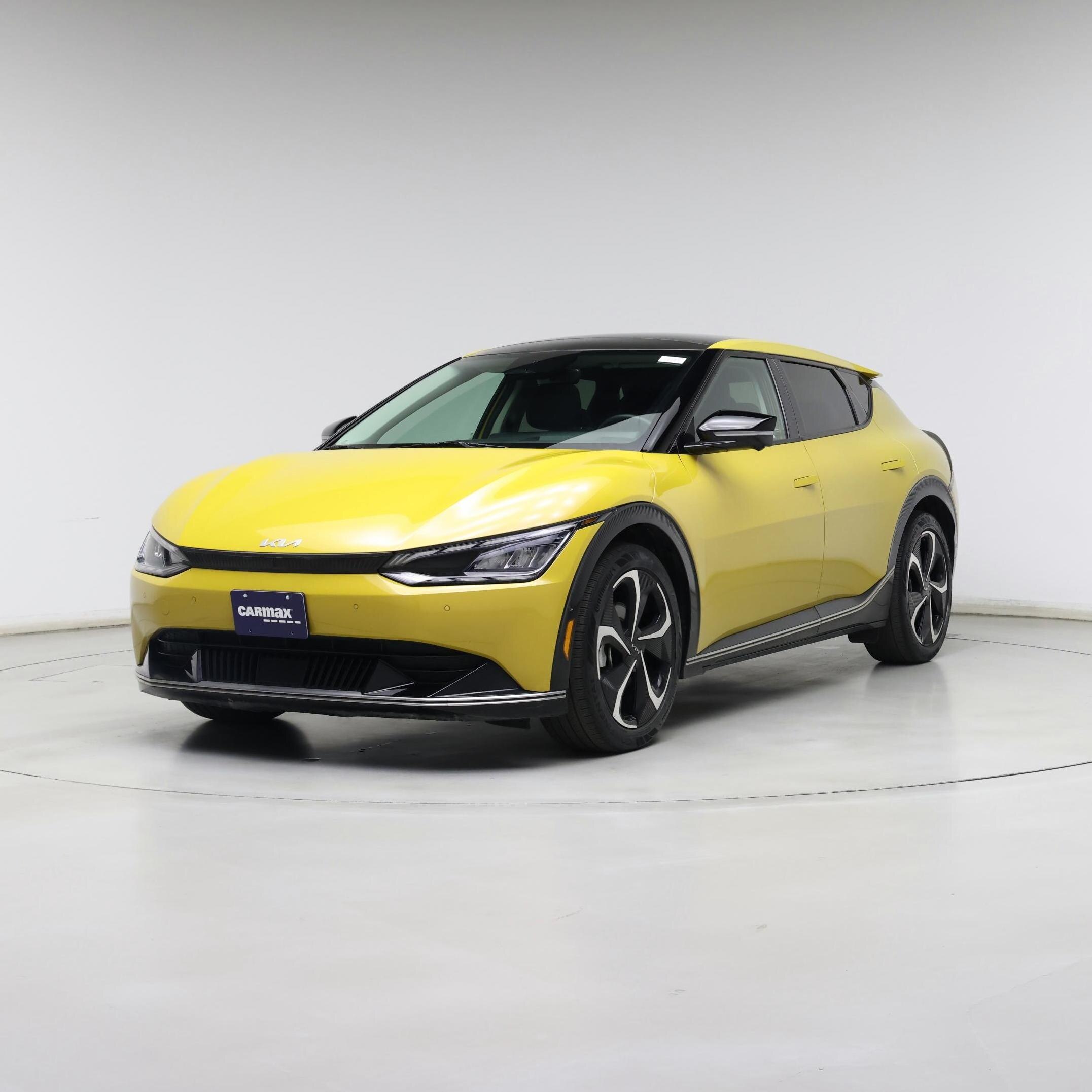 Thumbnail: 2022 Kia EV6 - 4