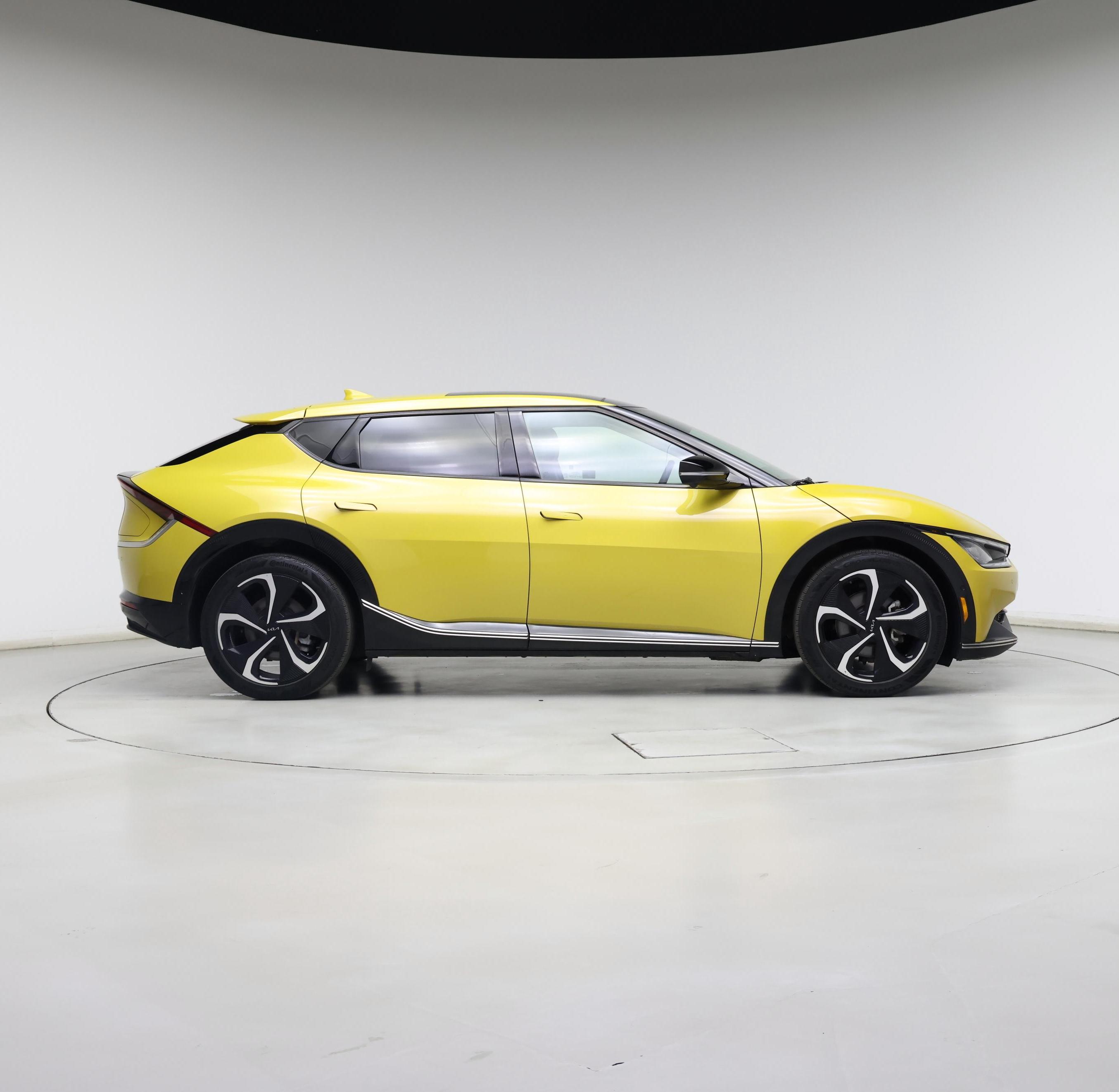 Thumbnail: 2022 Kia EV6 - 7