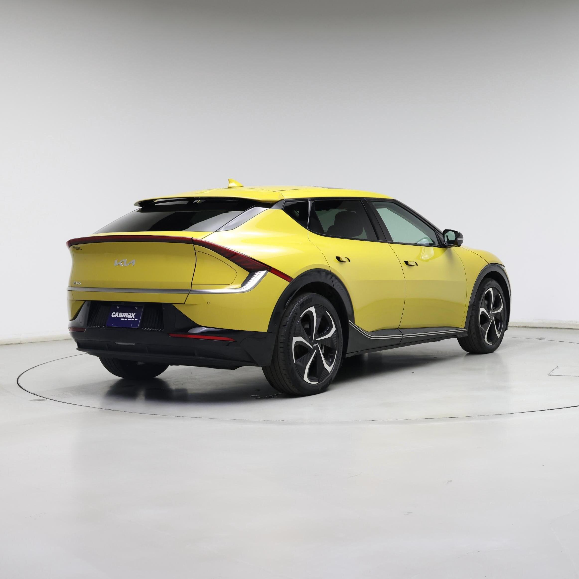 Thumbnail: 2022 Kia EV6 - 8