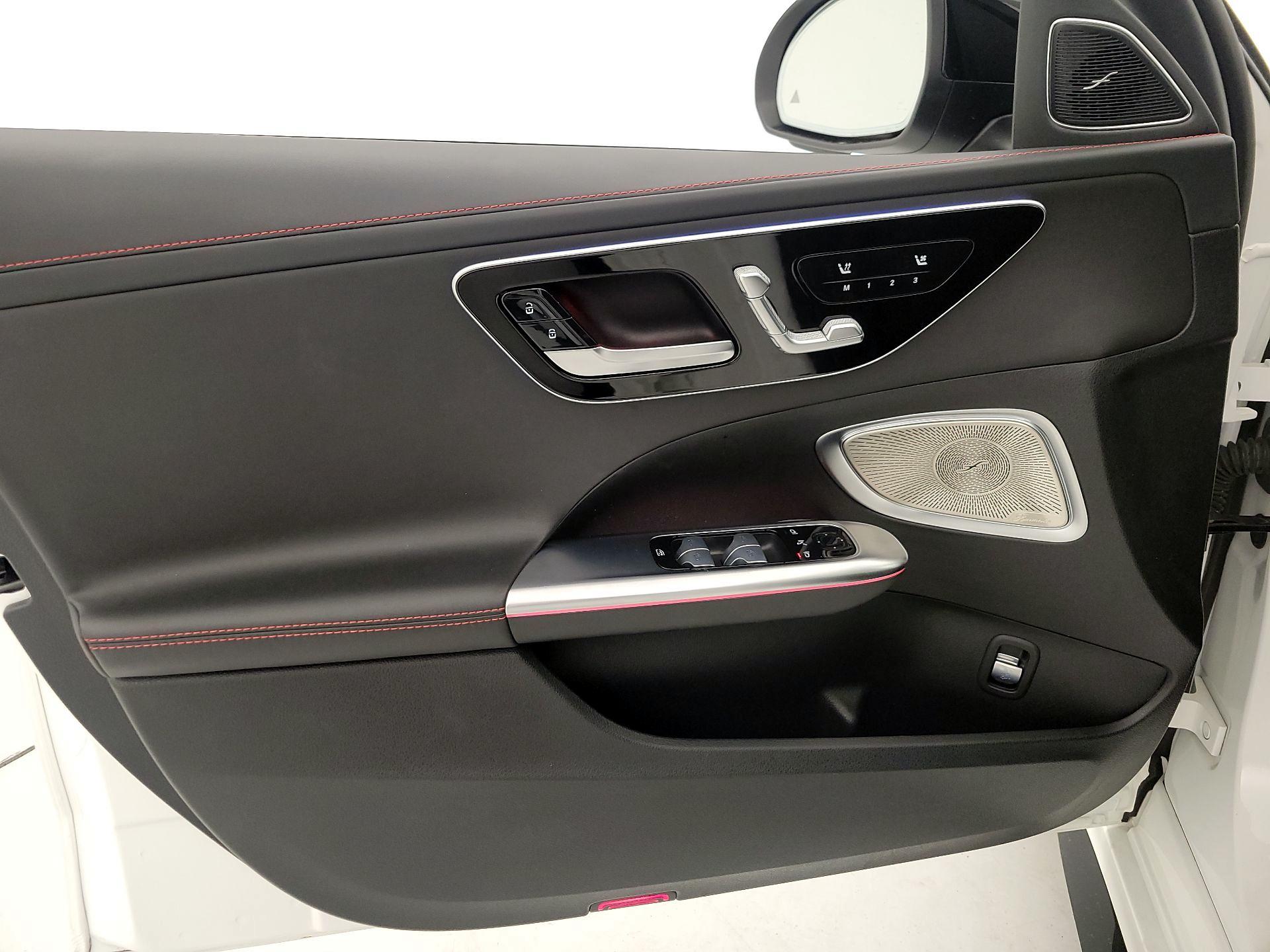 Thumbnail: 2023 Mercedes-Benz C-Class - 12