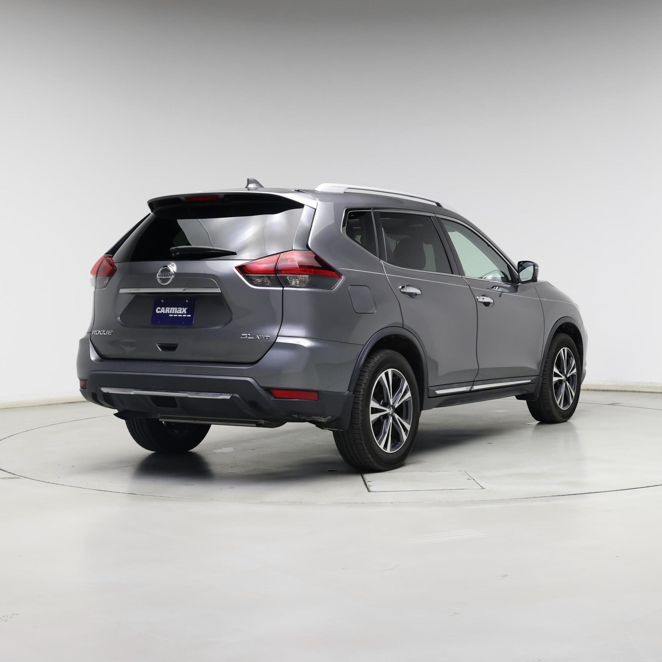 Thumbnail: 2018 Nissan Rogue - 8