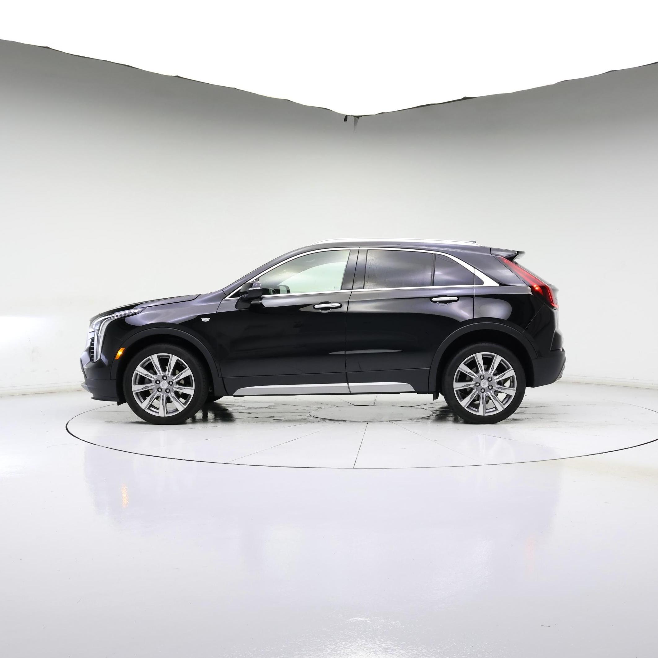 Thumbnail: 2023 Cadillac XT4 - 7
