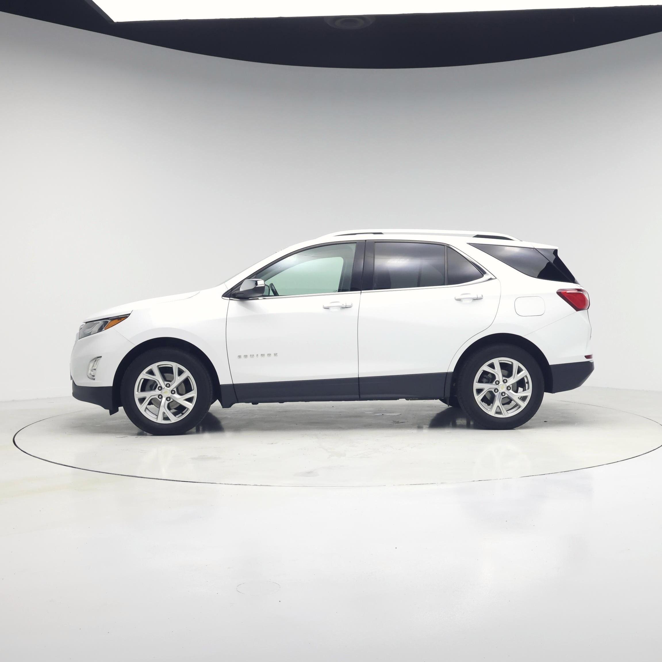 Thumbnail: 2020 Chevrolet Equinox - 3