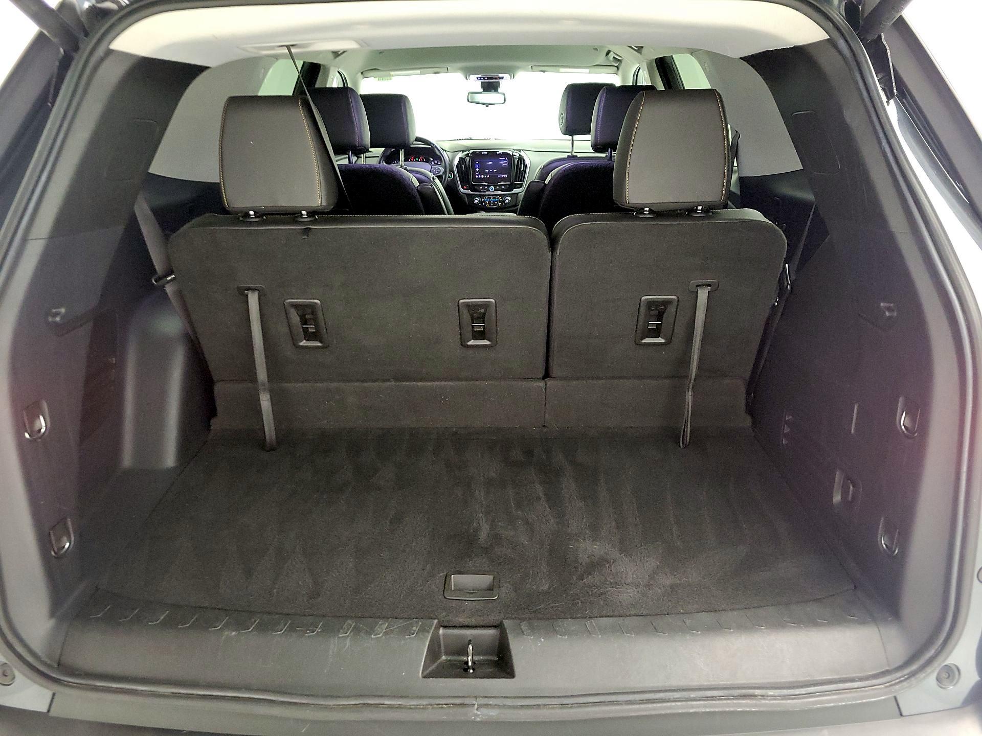 Thumbnail: 2021 Chevrolet Traverse - 16