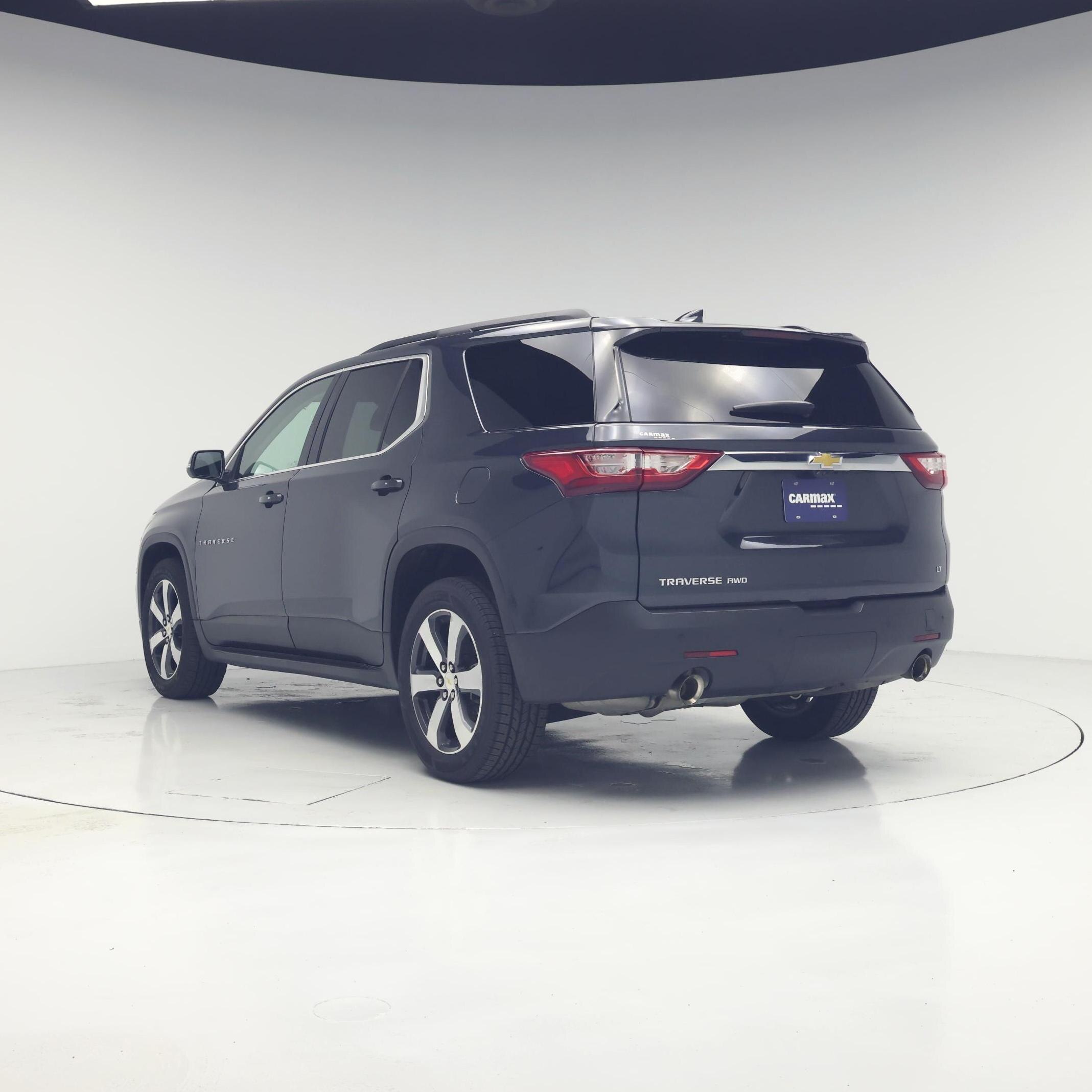 Thumbnail: 2021 Chevrolet Traverse - 2