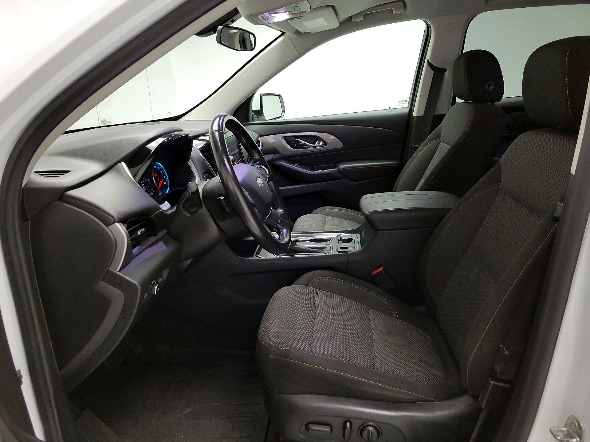 Thumbnail: 2019 Chevrolet Traverse - 11