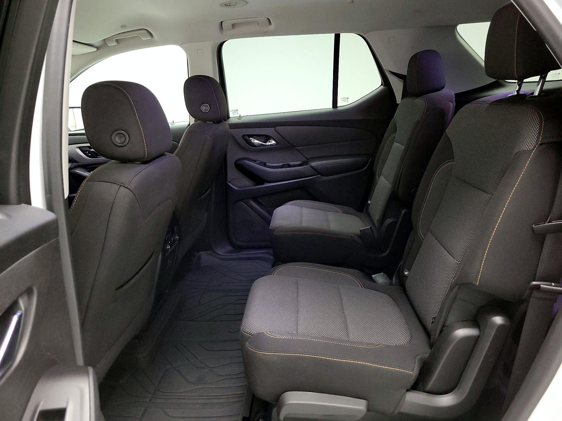 Thumbnail: 2019 Chevrolet Traverse - 18