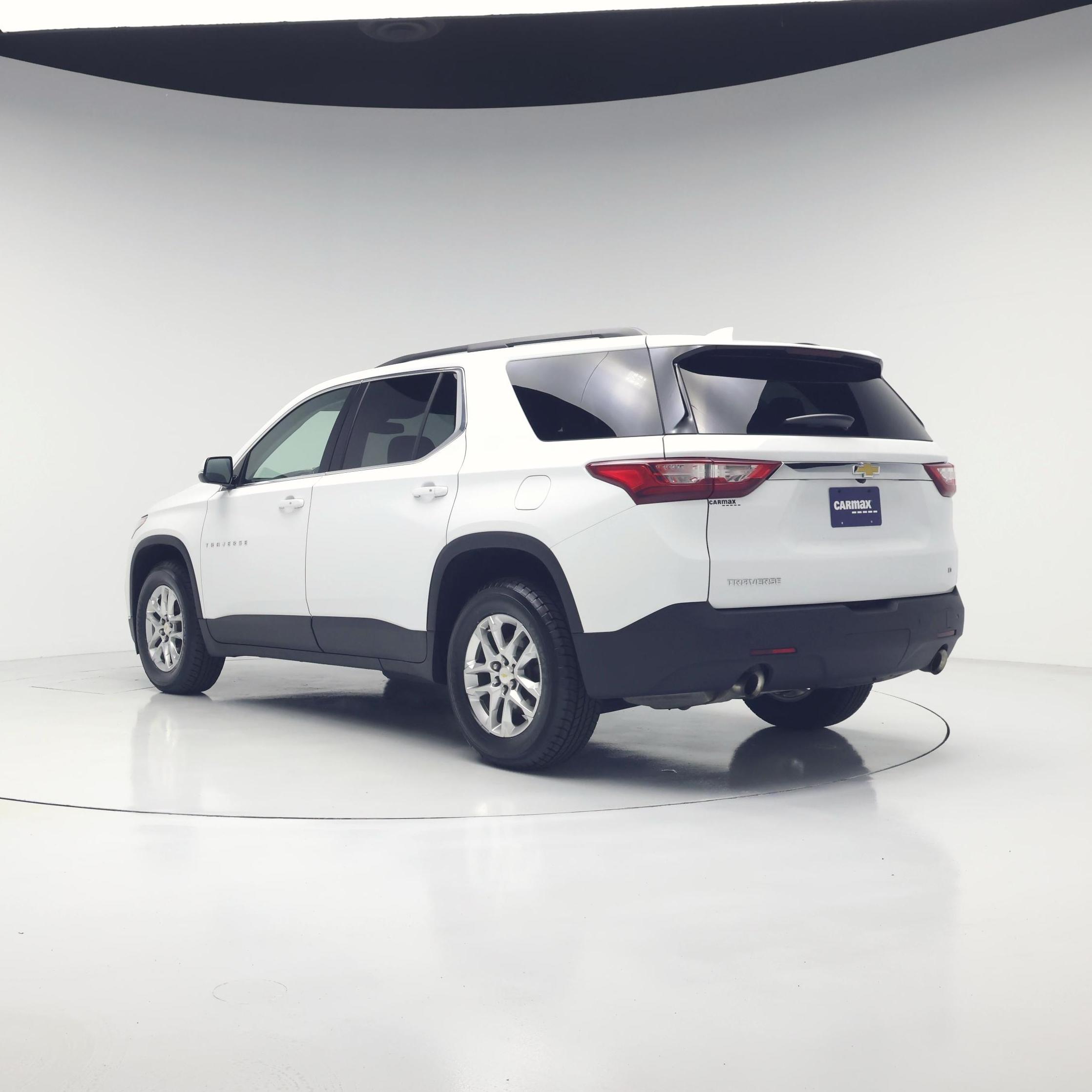Thumbnail: 2019 Chevrolet Traverse - 2