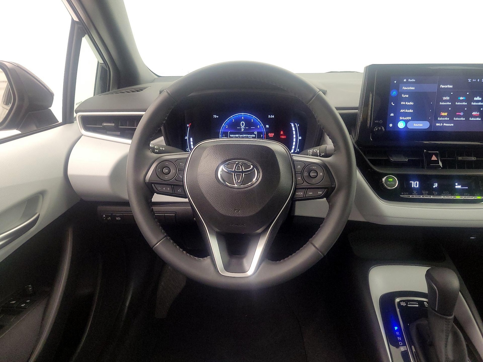 2026 Toyota Corolla SE - Photo 11