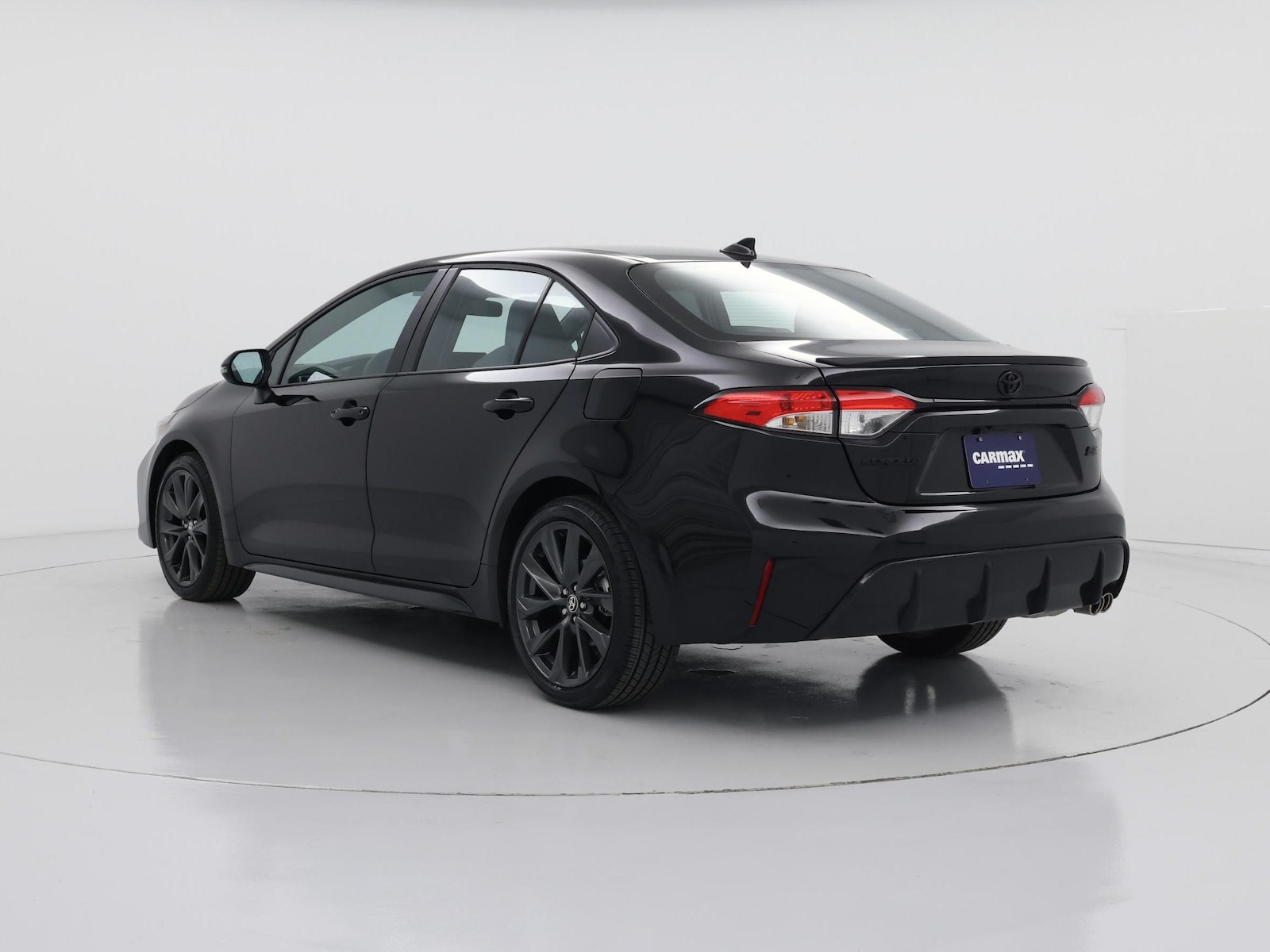 2026 Toyota Corolla SE - Photo 3