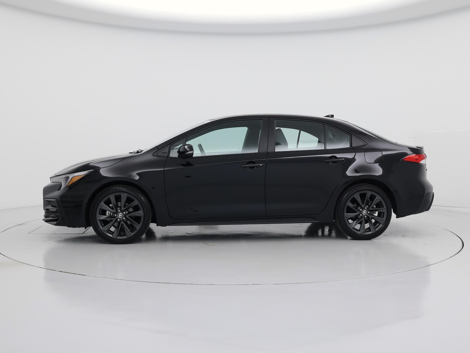 2026 Toyota Corolla SE - Photo 4