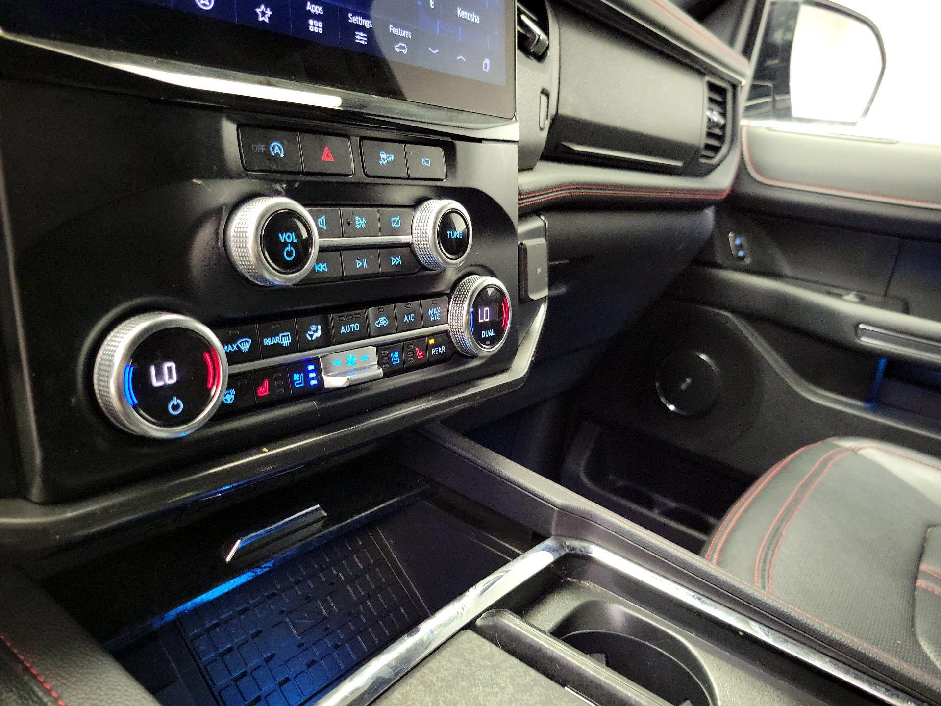 Thumbnail: 2024 Ford Expedition - 17