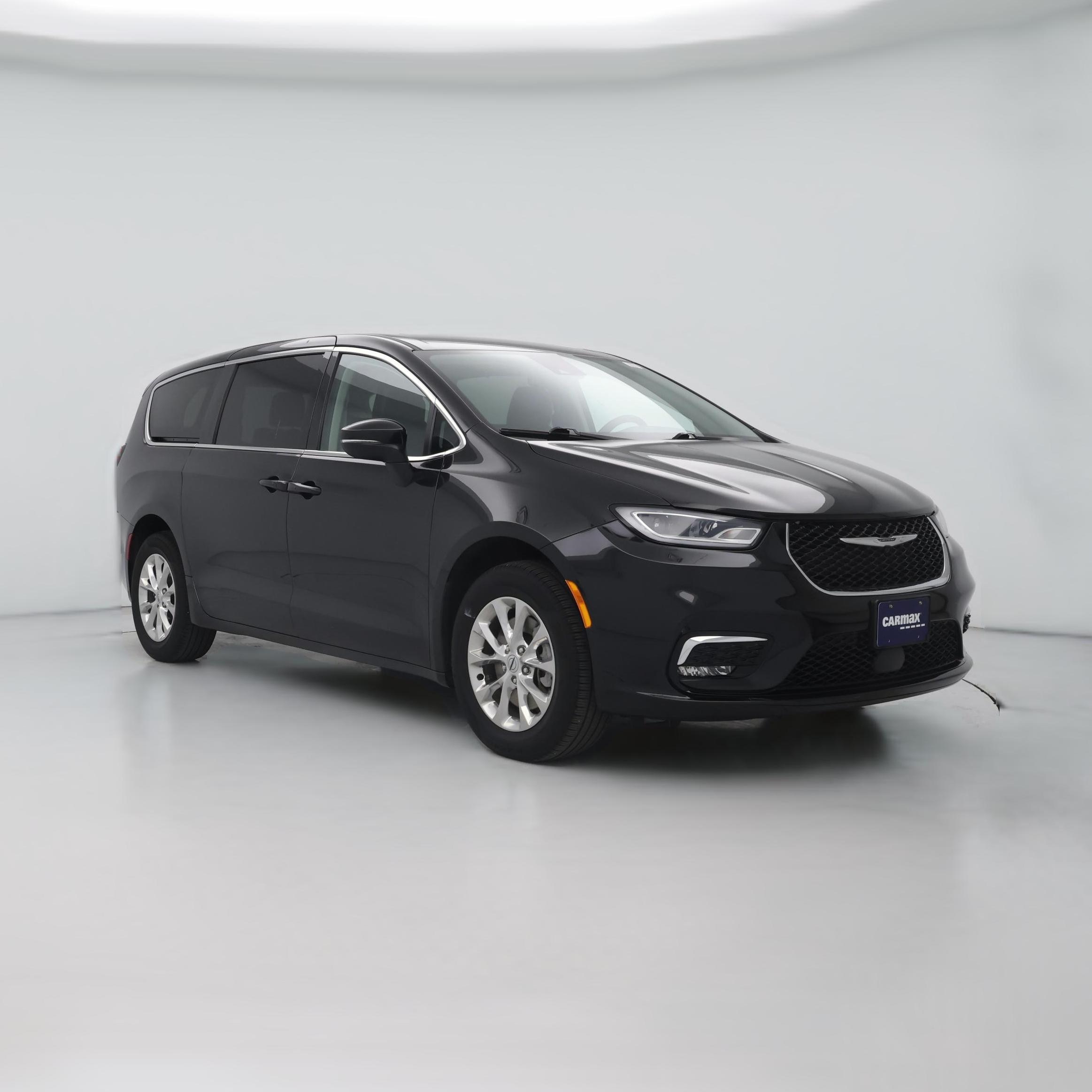 Thumbnail: 2023 Chrysler Pacifica - 1