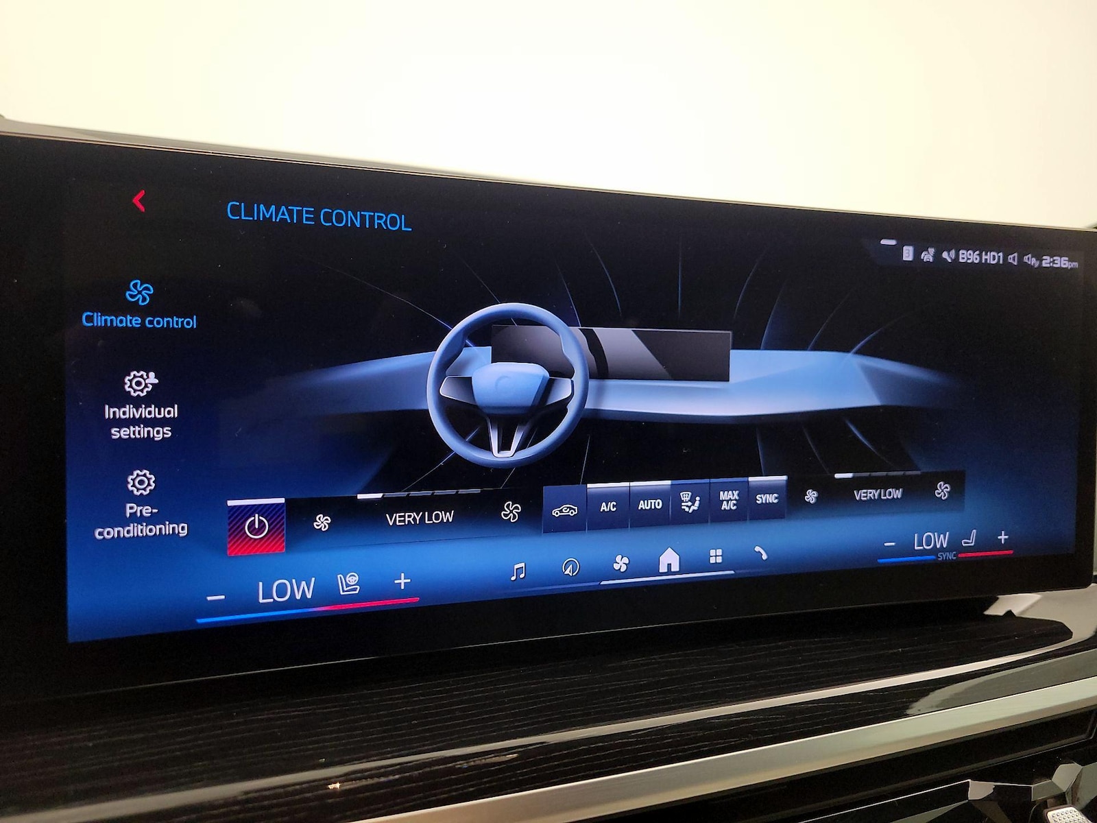2024 BMW X5 M60i - Photo 18