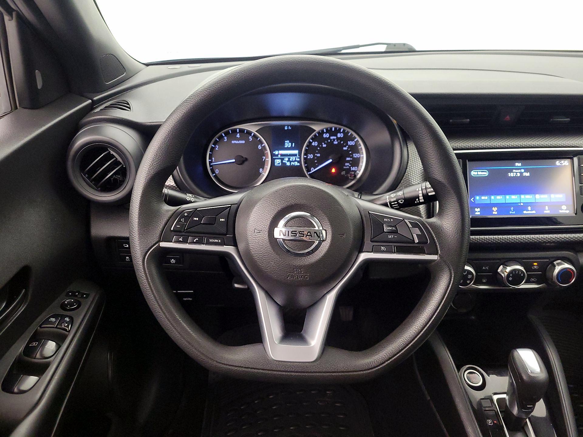 Thumbnail: 2020 Nissan Kicks - 10