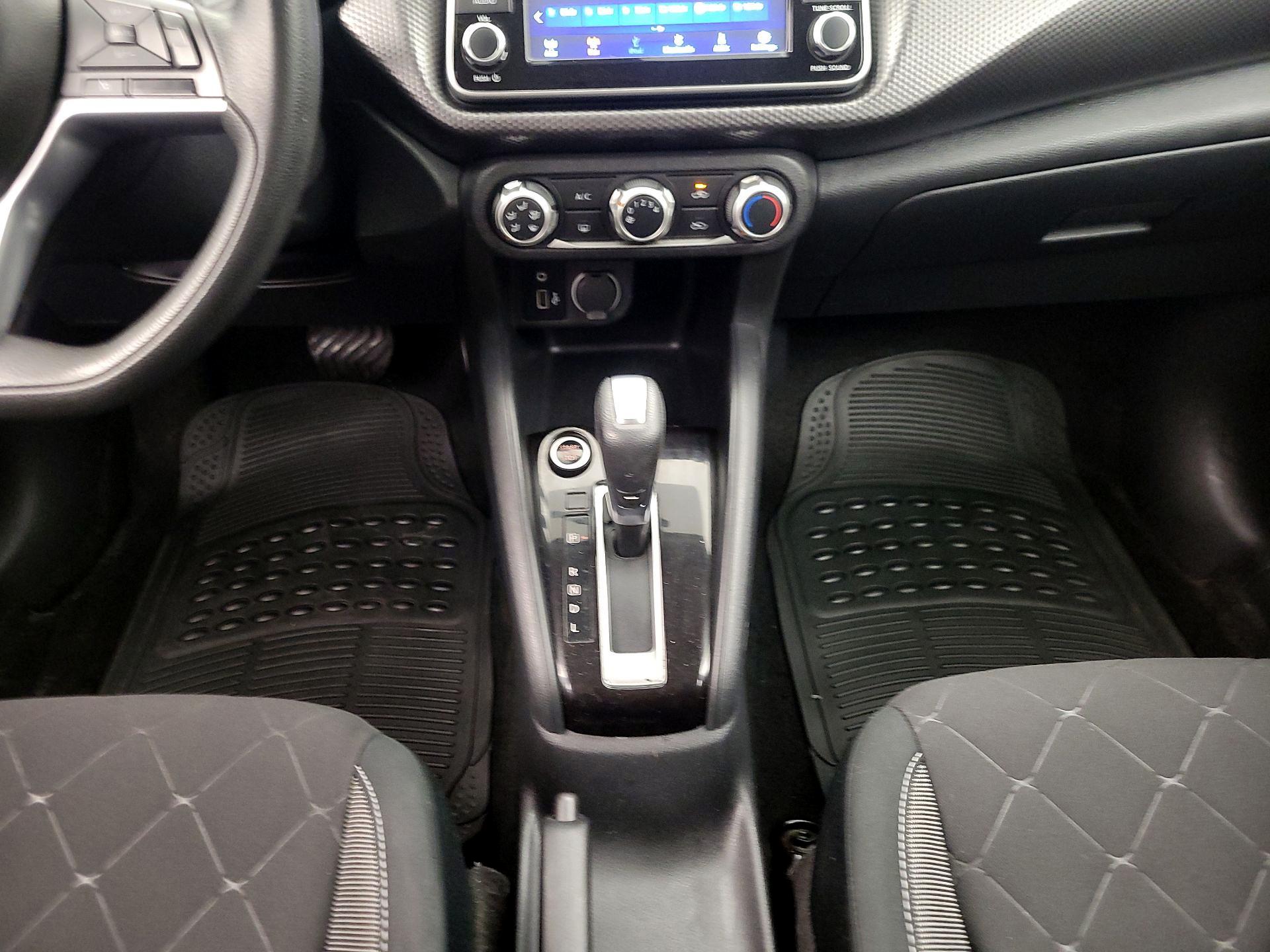 Thumbnail: 2020 Nissan Kicks - 17