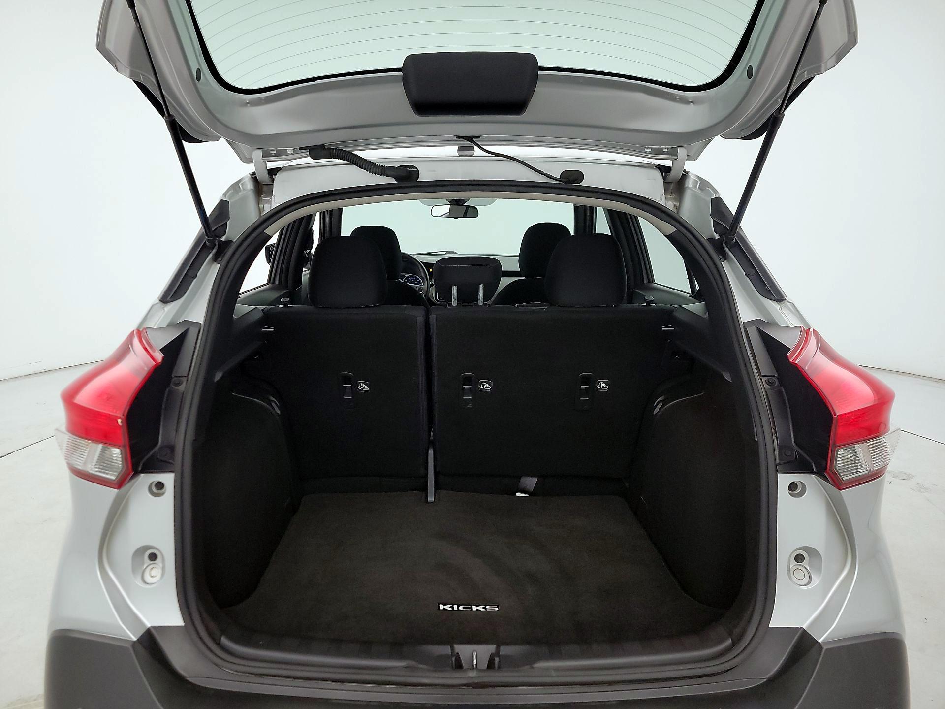 Thumbnail: 2020 Nissan Kicks - 20