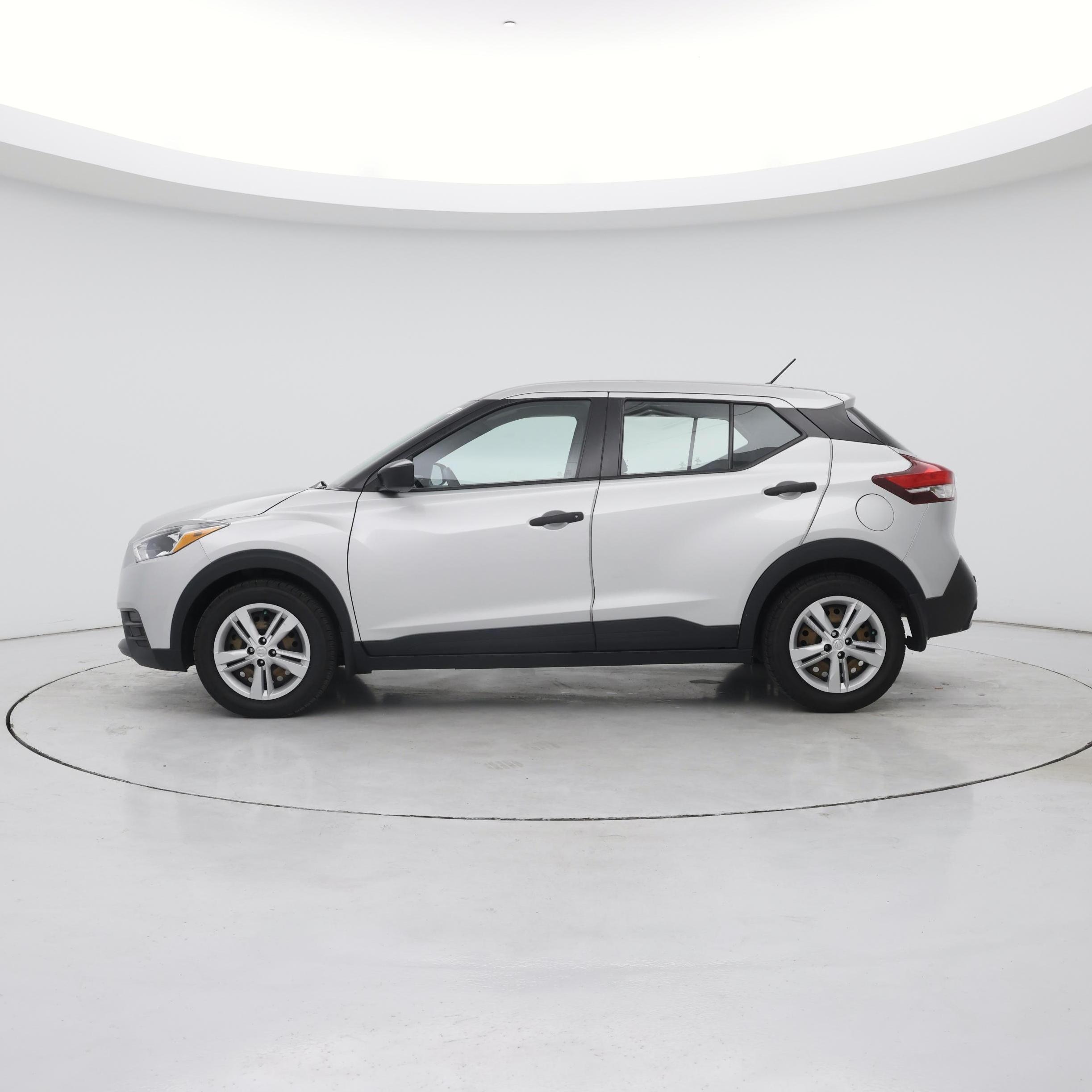 Thumbnail: 2020 Nissan Kicks - 3