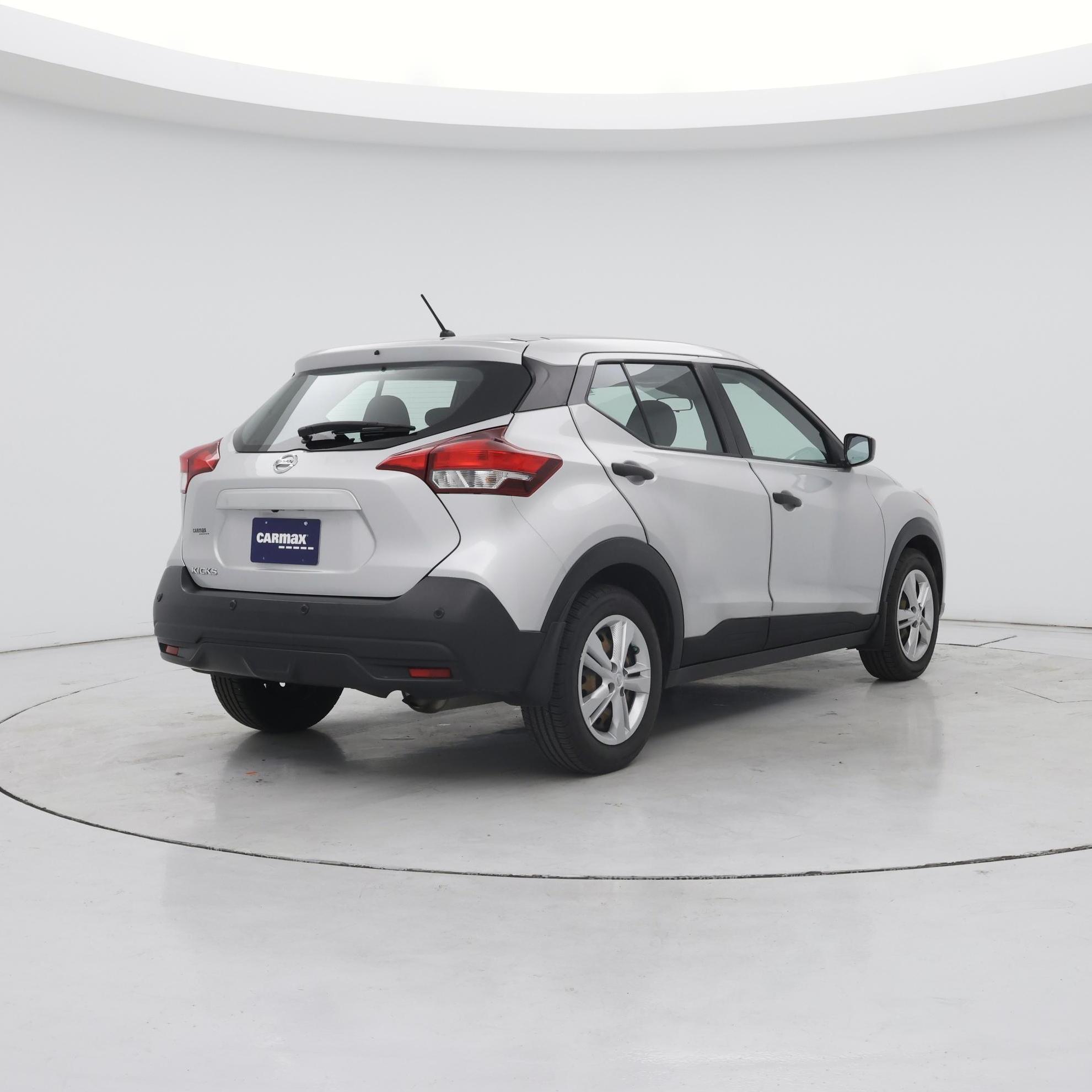 Thumbnail: 2020 Nissan Kicks - 8