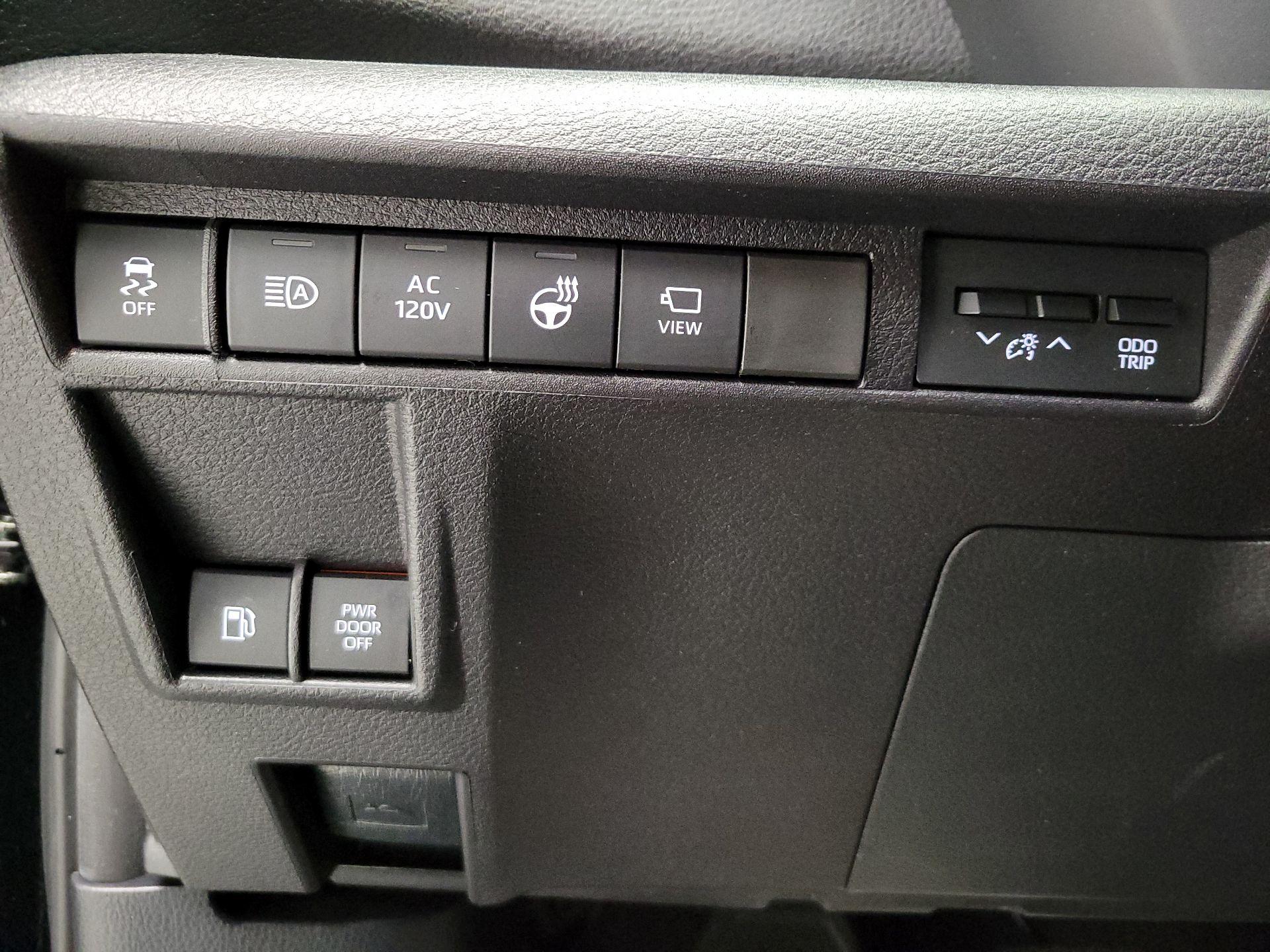 Thumbnail: 2025 Toyota Sienna - 13