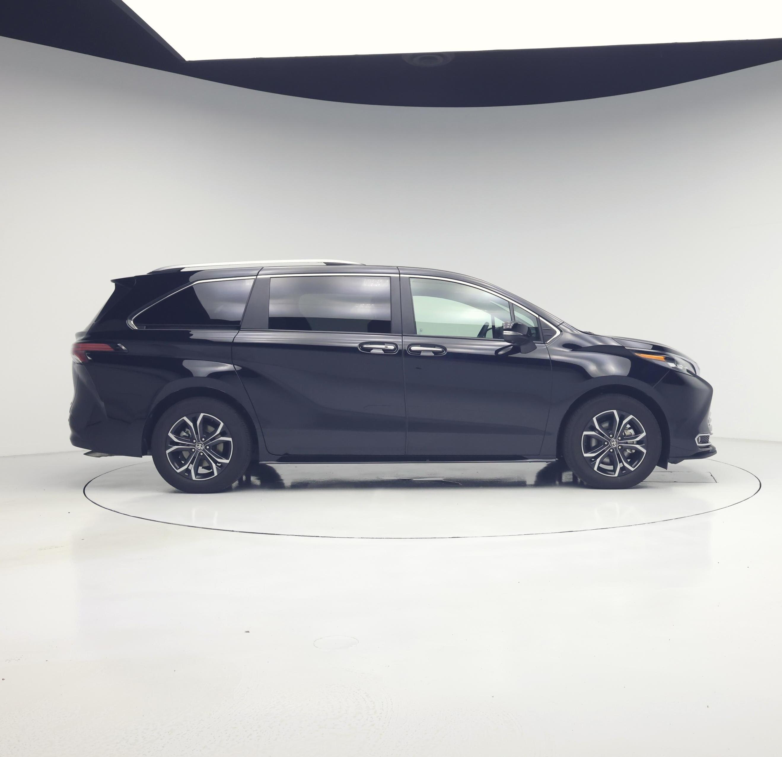 Thumbnail: 2025 Toyota Sienna - 7