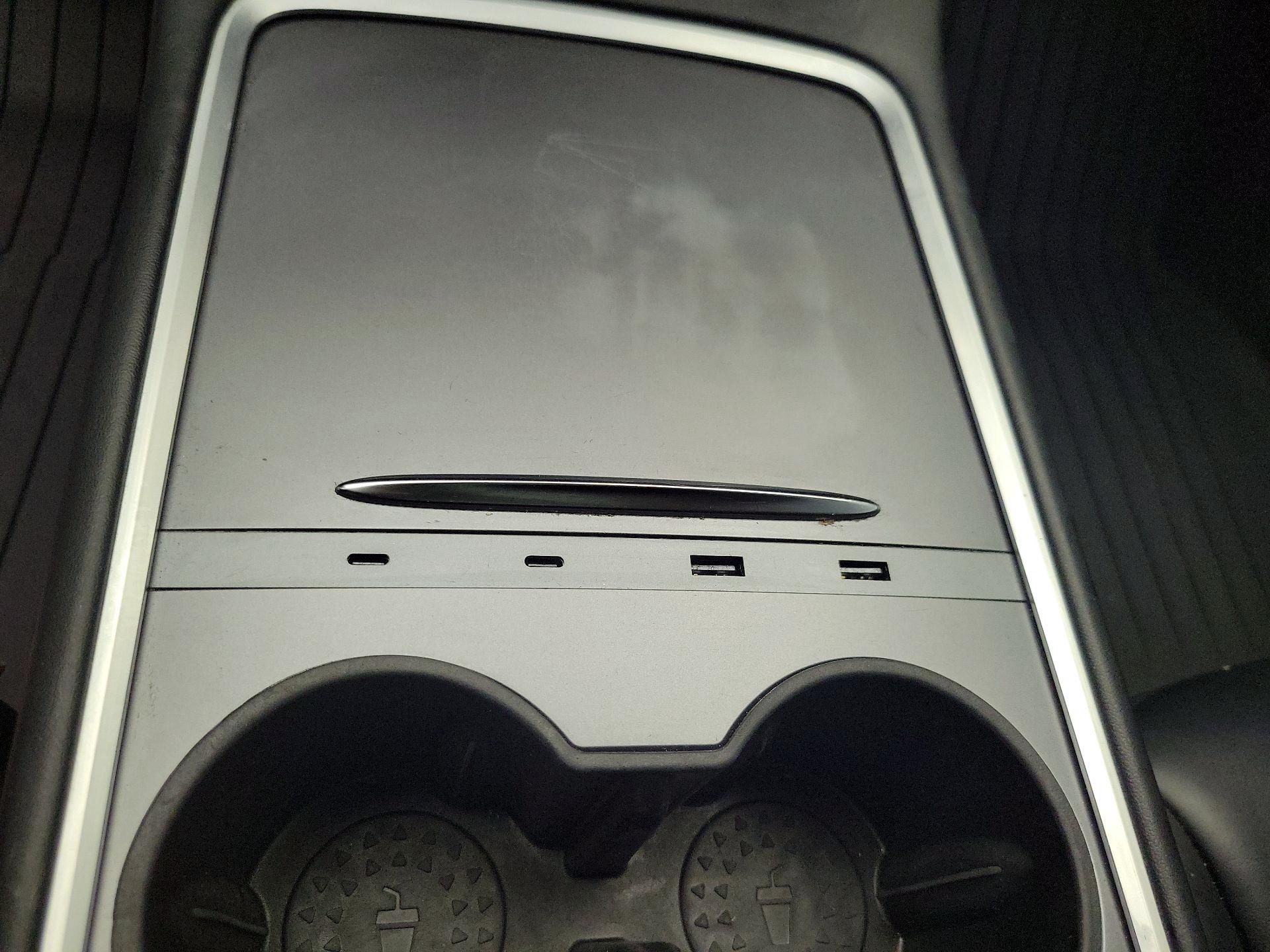 Thumbnail: 2022 Tesla Model Y - 18