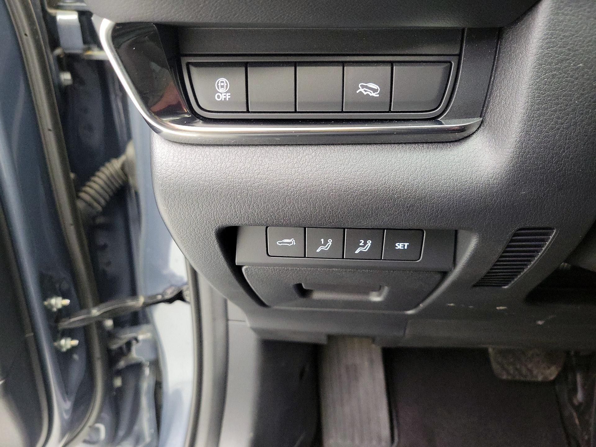 Thumbnail: 2023 Mazda CX-30 - 13