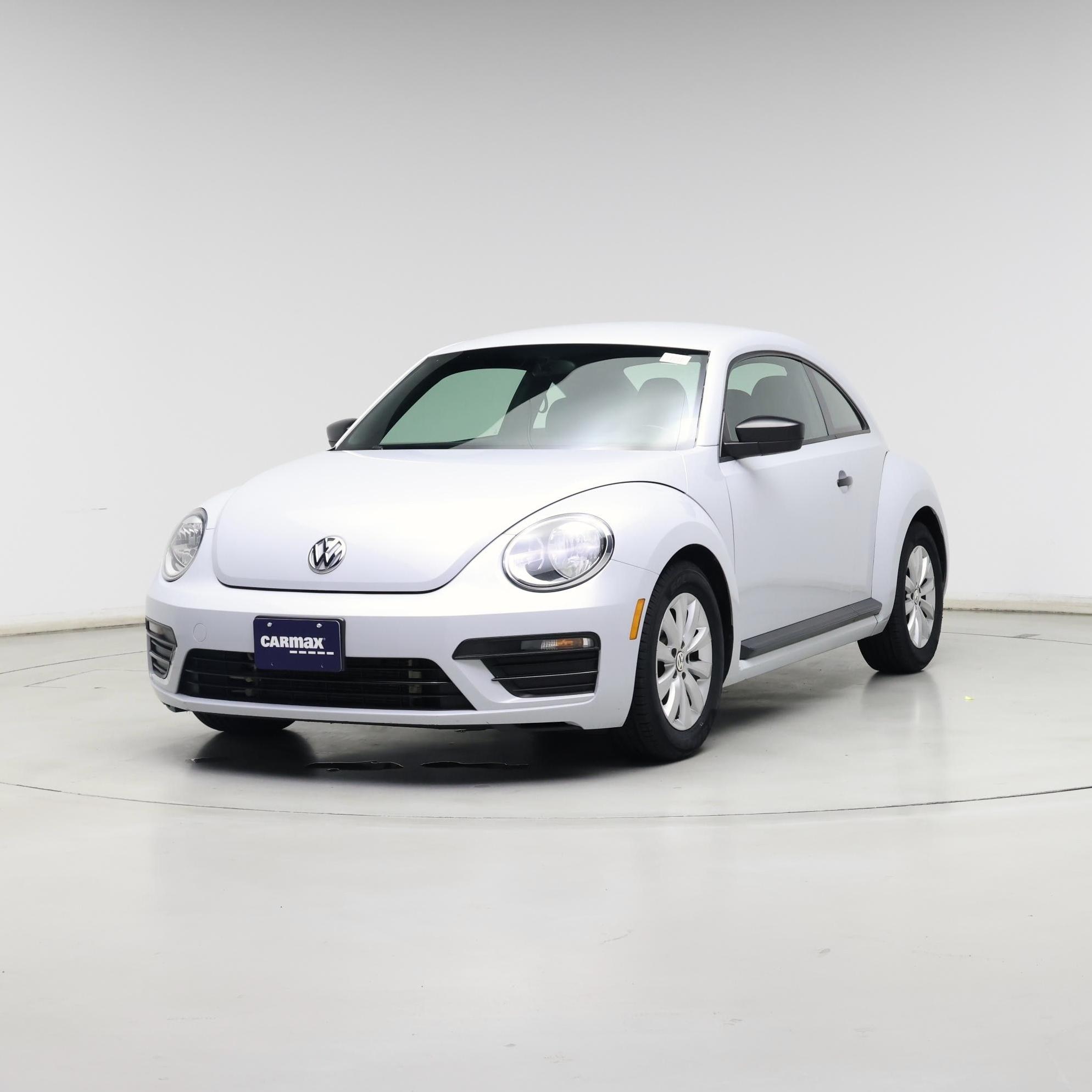 Thumbnail: 2018 Volkswagen Beetle - 4