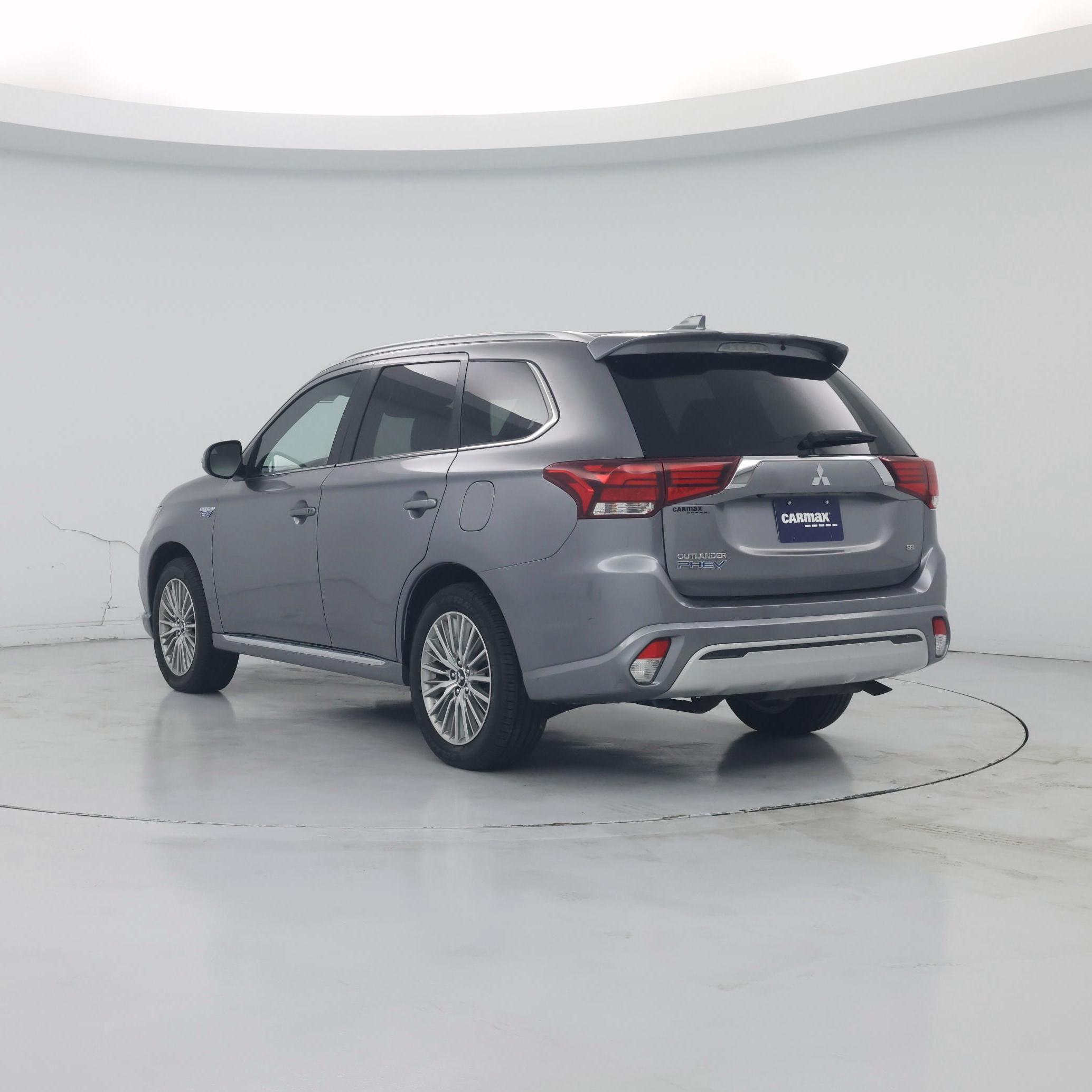 Thumbnail: 2022 Mitsubishi Outlander - 2