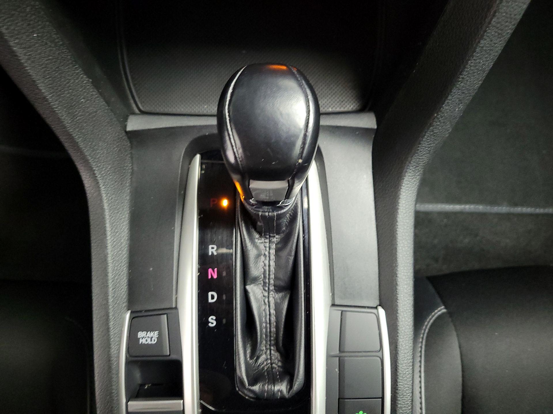 Thumbnail: 2019 Honda Civic - 15