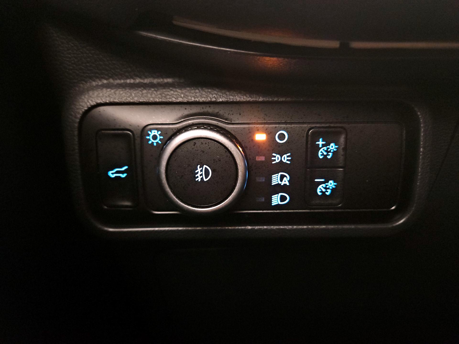 Thumbnail: 2025 Ford Explorer - 13