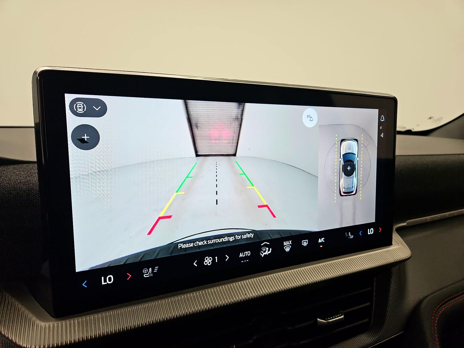 Thumbnail: 2025 Ford Explorer - 15