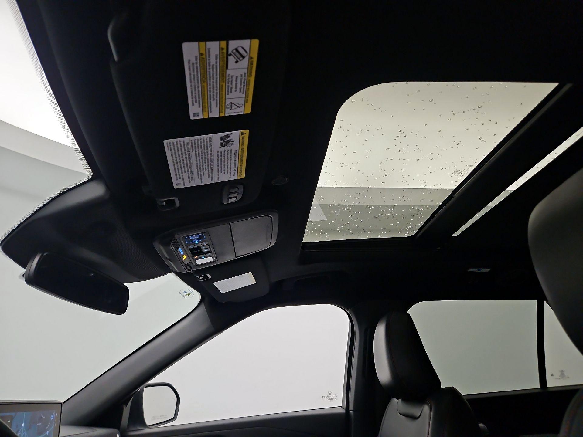 Thumbnail: 2025 Ford Explorer - 20