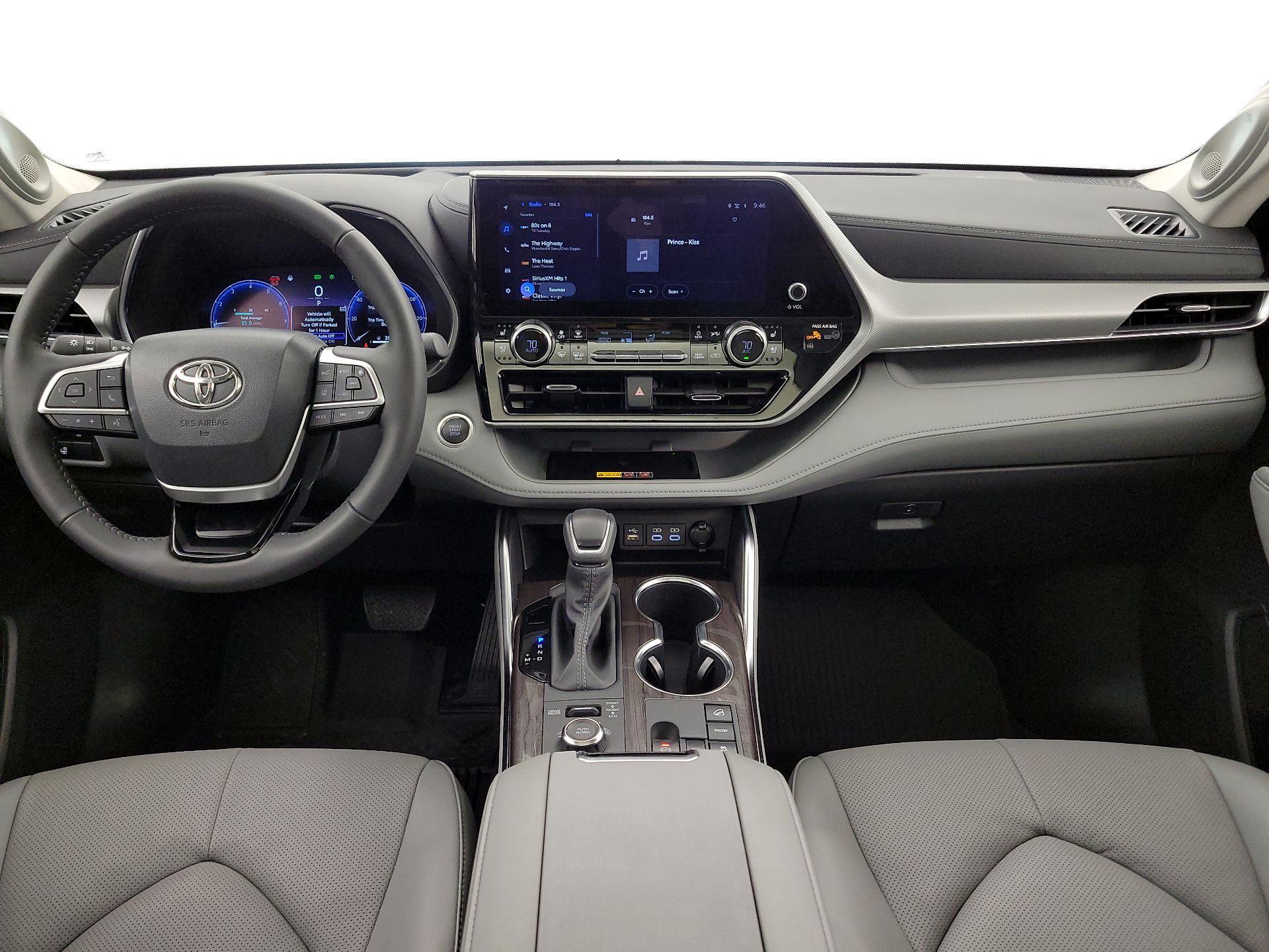 Thumbnail: 2025 Toyota Highlander - 9