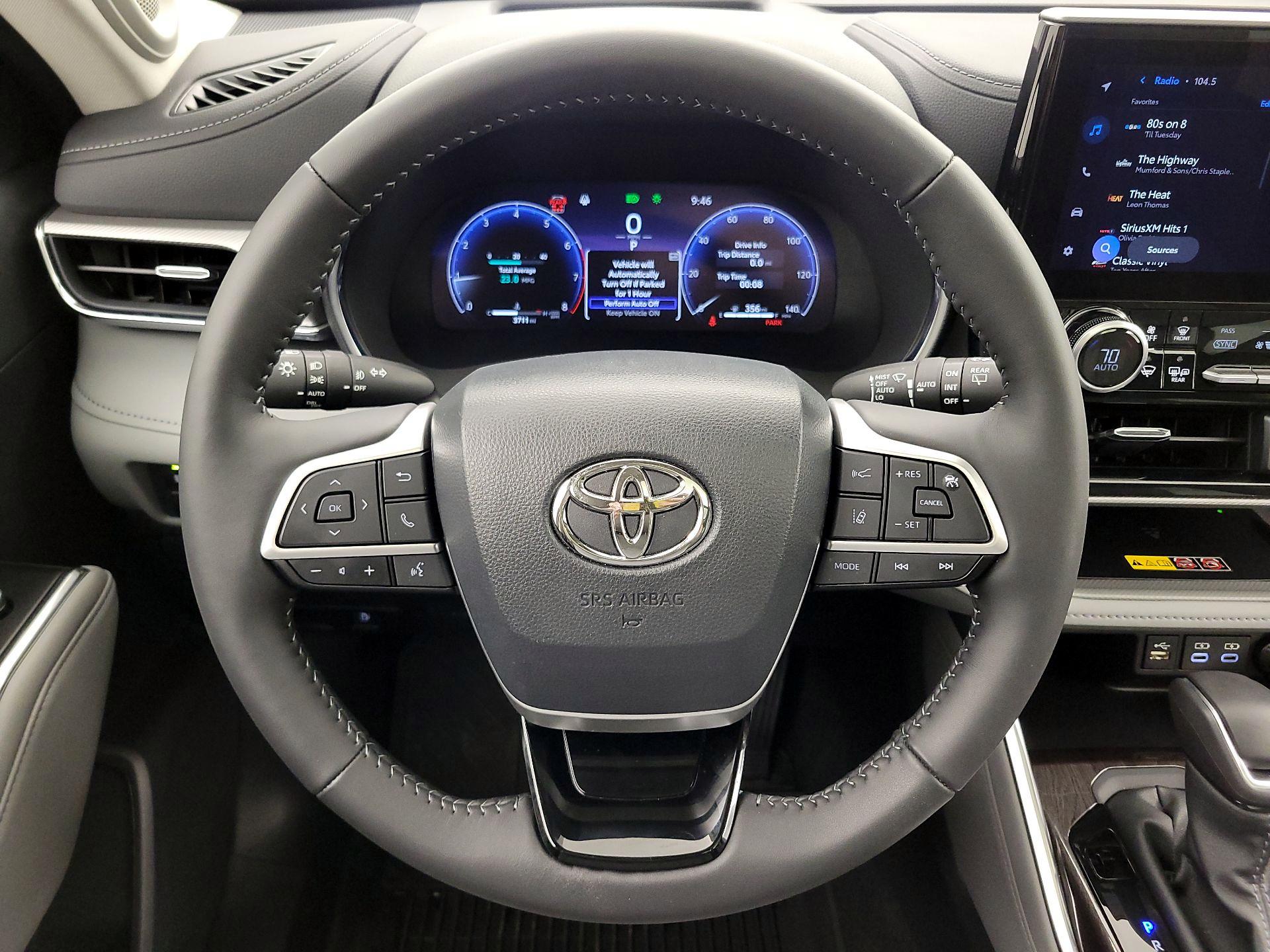 Thumbnail: 2025 Toyota Highlander - 10