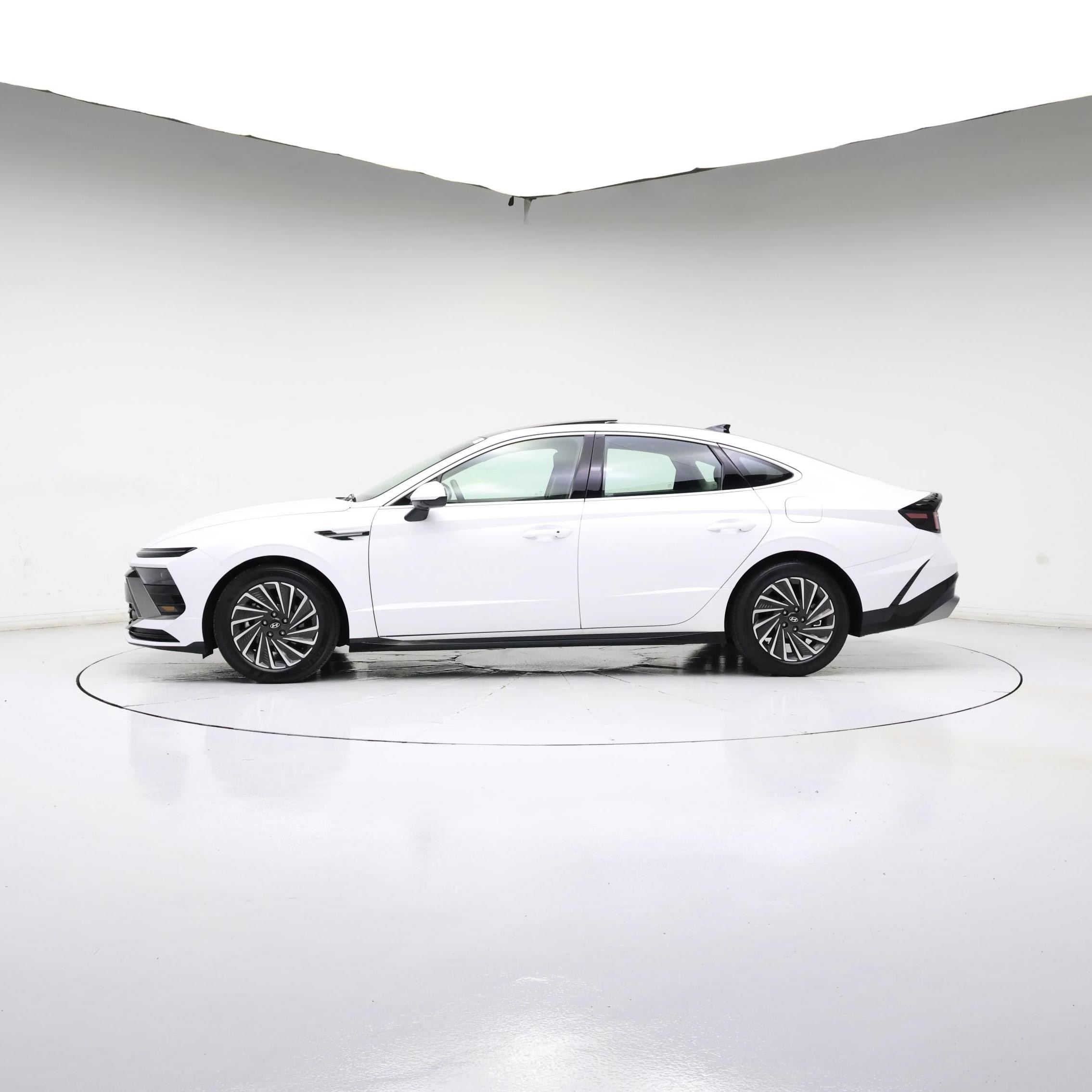 Thumbnail: 2026 Hyundai Sonata - 3