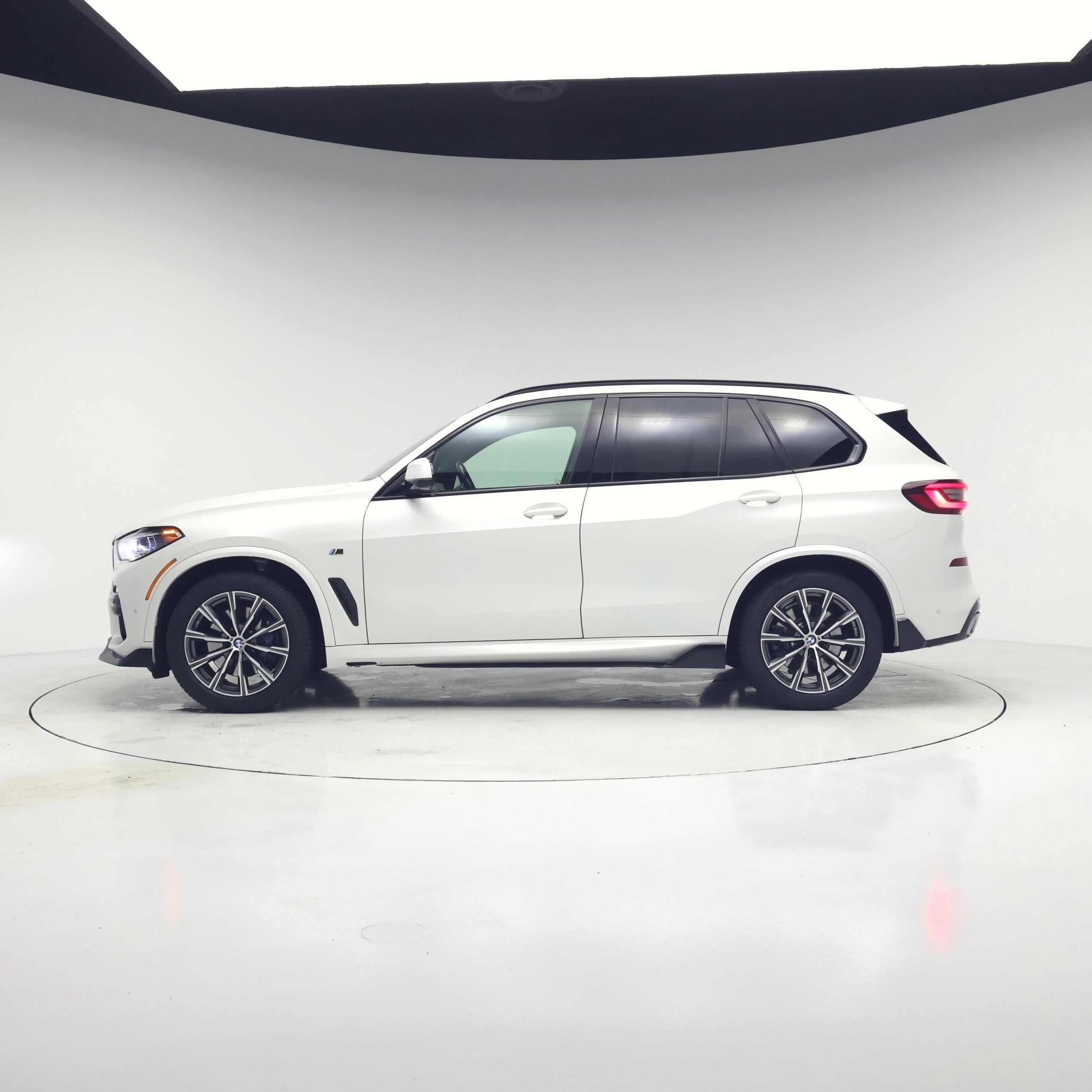 Thumbnail: 2021 BMW X5 - 3