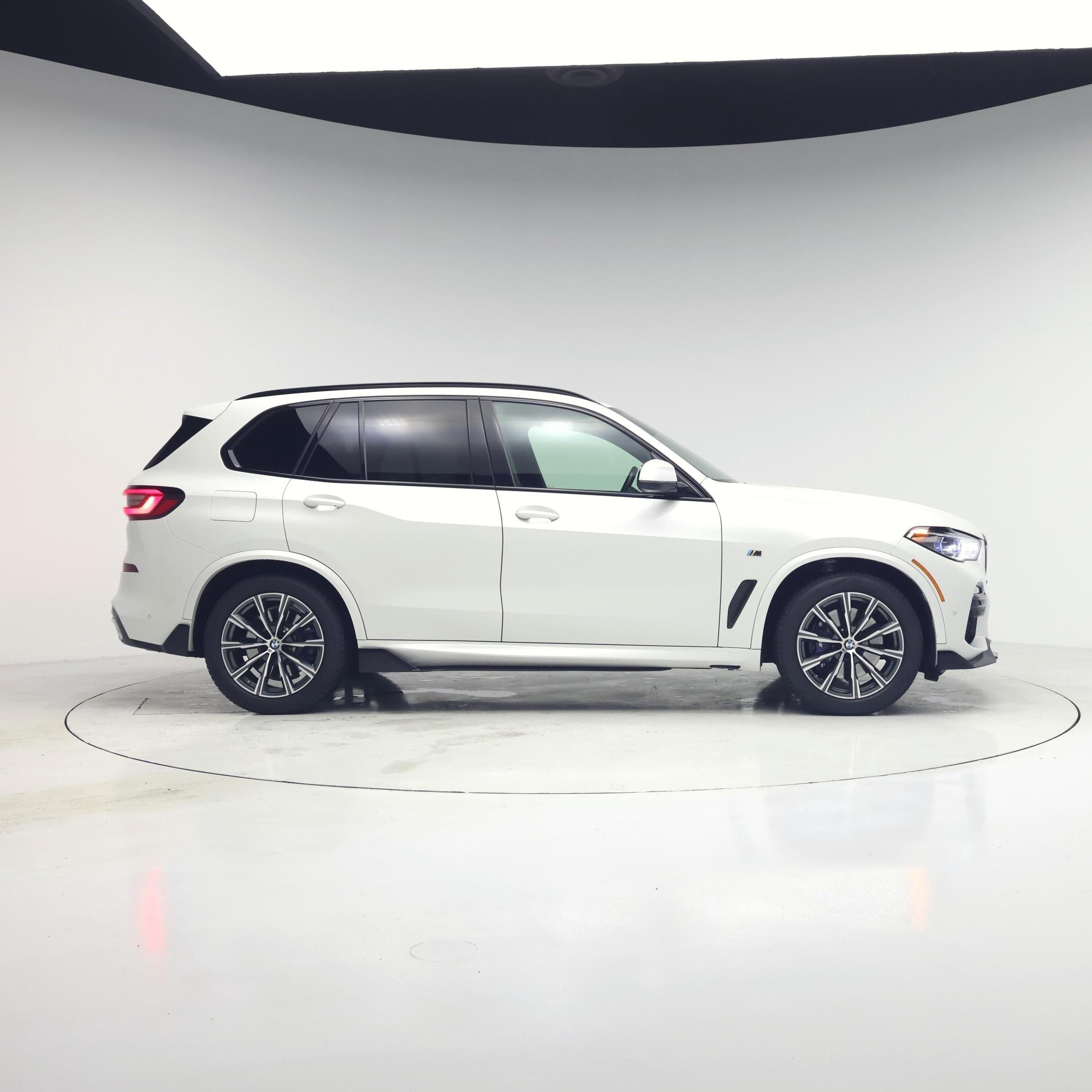 Thumbnail: 2021 BMW X5 - 7