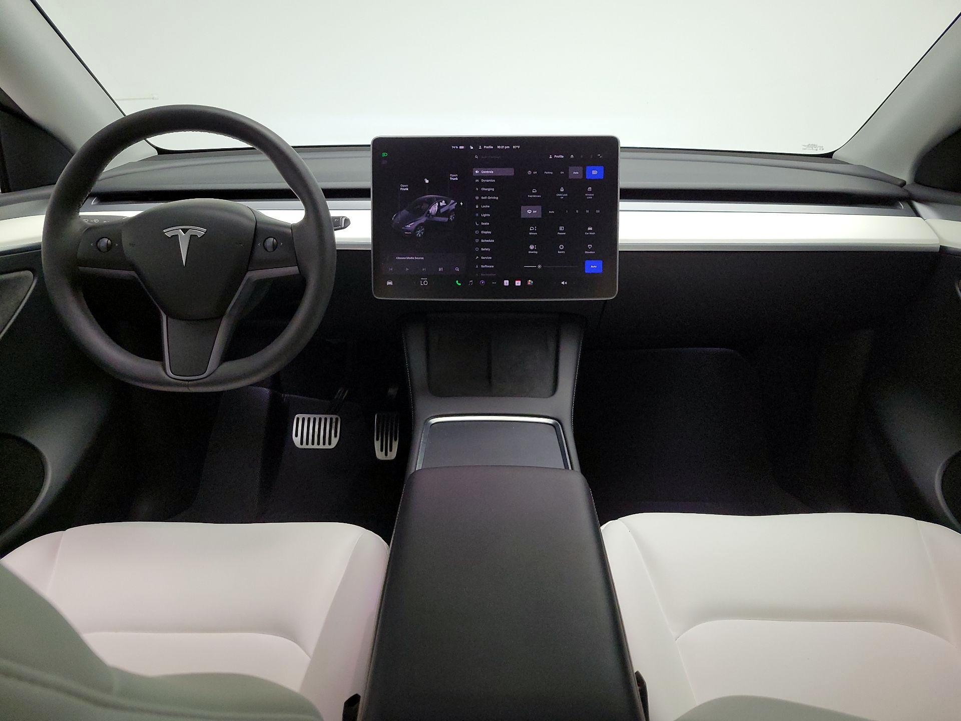 Thumbnail: 2023 Tesla Model Y - 9