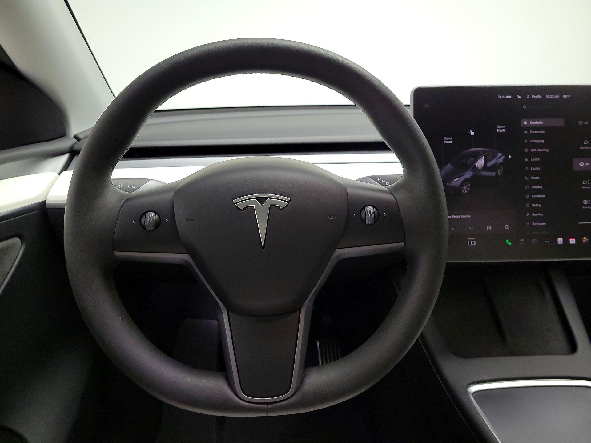 Thumbnail: 2023 Tesla Model Y - 10