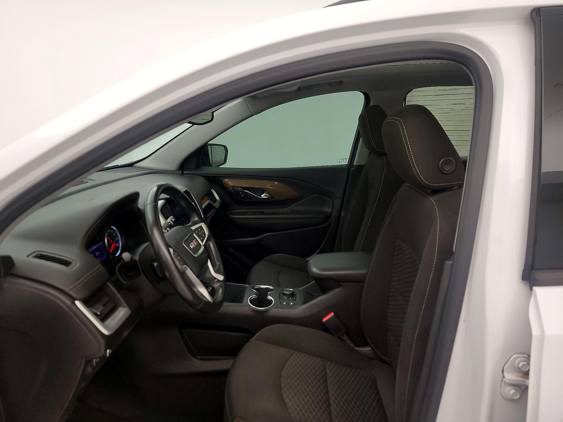 Thumbnail: 2020 GMC Terrain - 11