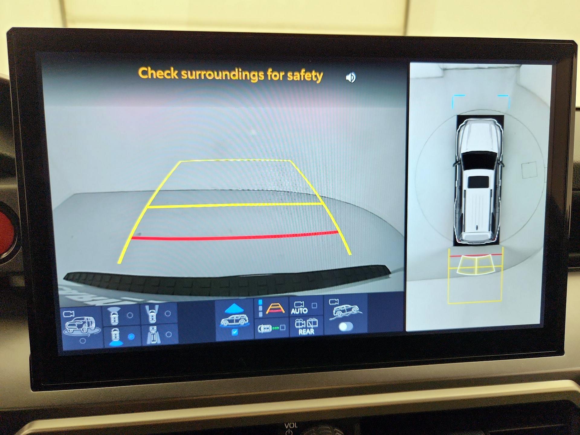 Thumbnail: 2025 Toyota 4Runner - 15