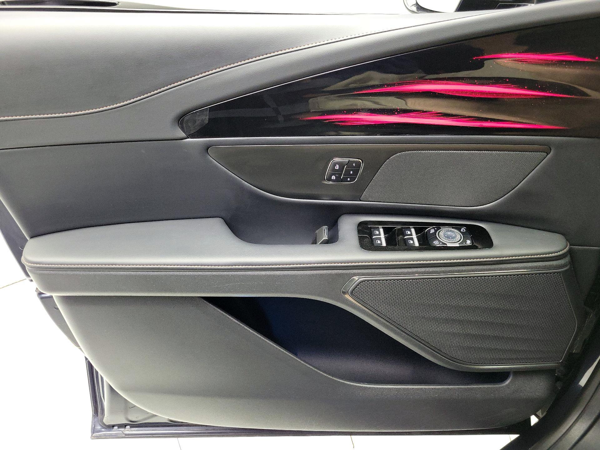 Thumbnail: 2024 Lincoln Nautilus - 12